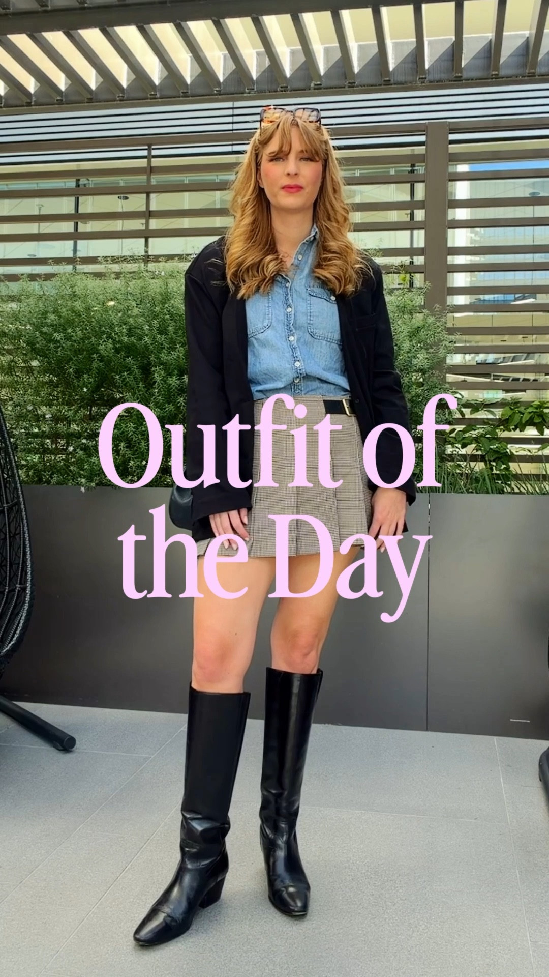 A little bit preppy (what else is new?) for a day at the office, featuring this adorable pleated Abercrombie skort and a chic oversized blazer from the Staud sample sale last fall. 

#LTKootd