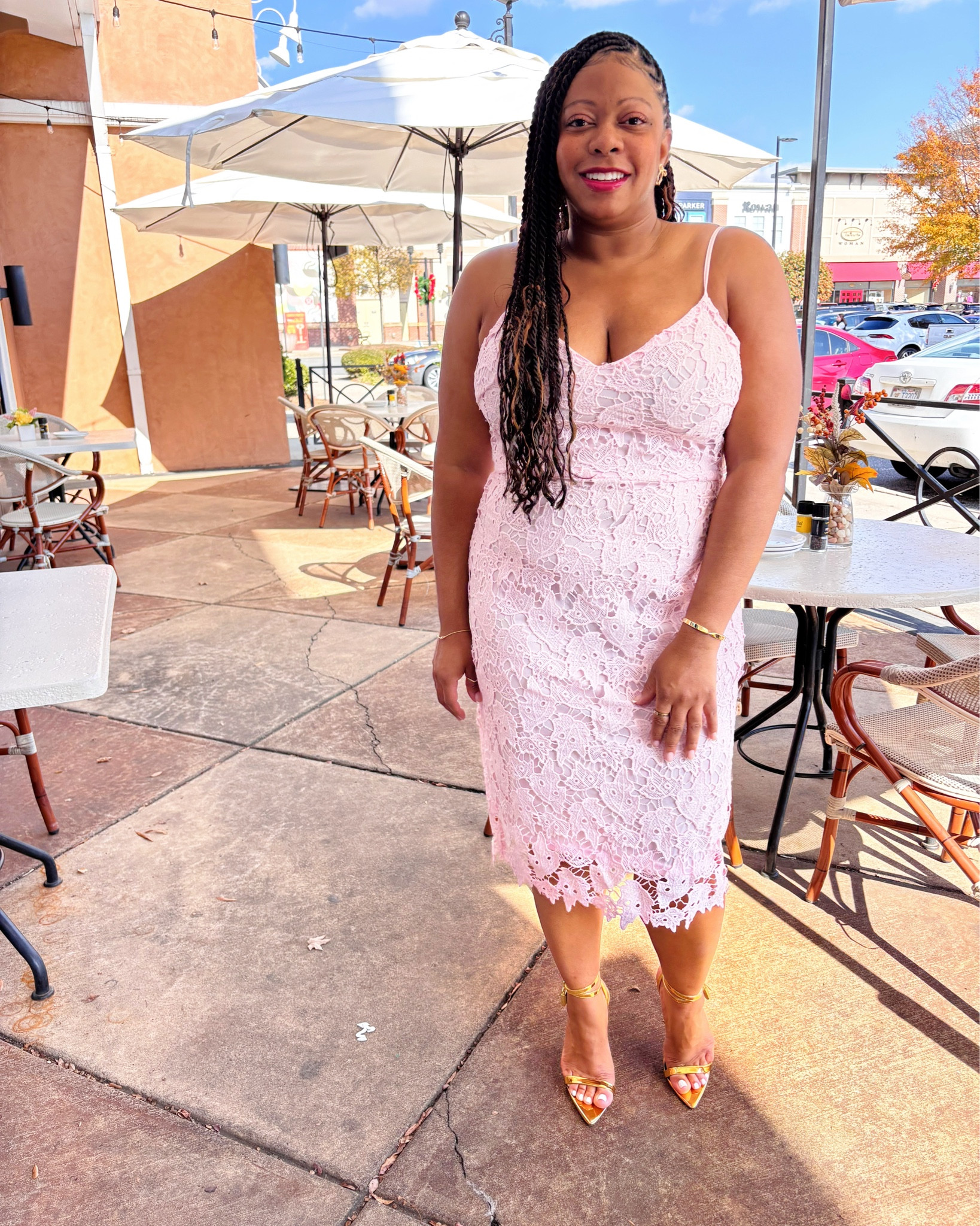 Love this dress as a wedding guest dress, it’s perfect for the warmer weather and also works for other occasions, like a birthday dress or date night dress 

#LTKMidsize #LTKootd #LTKgrwm