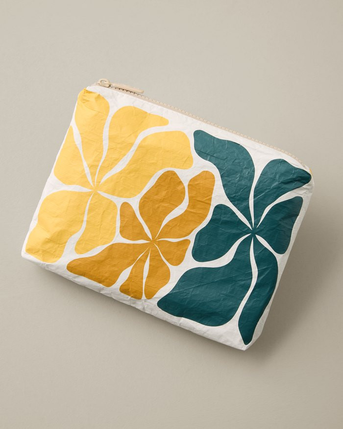 Aloha Collection Wavy Small Pouch | Tommy Bahama