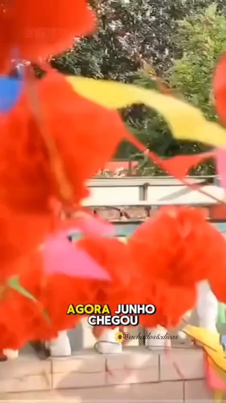 🌽🎉 Junho chegou… e trouxe cor, alegria e aquele jeitinho junino que a gente ama!
 Na minha loja LTK tem tudo pra sua festa: decoração, mesa posta, acessórios, bandeirinhas e muito mais.
 ✨ Corre lá e garanta o seu!
 #achadinhosallurelife #festajunina #decoracaocomestilo #vidaleve #saojoao2025 #allurelifevibes#Amazon#mesdejunho#festa#climaSãoJoão

 

 #LTKbrasil #LTKpromo #LTKdicadeestilo