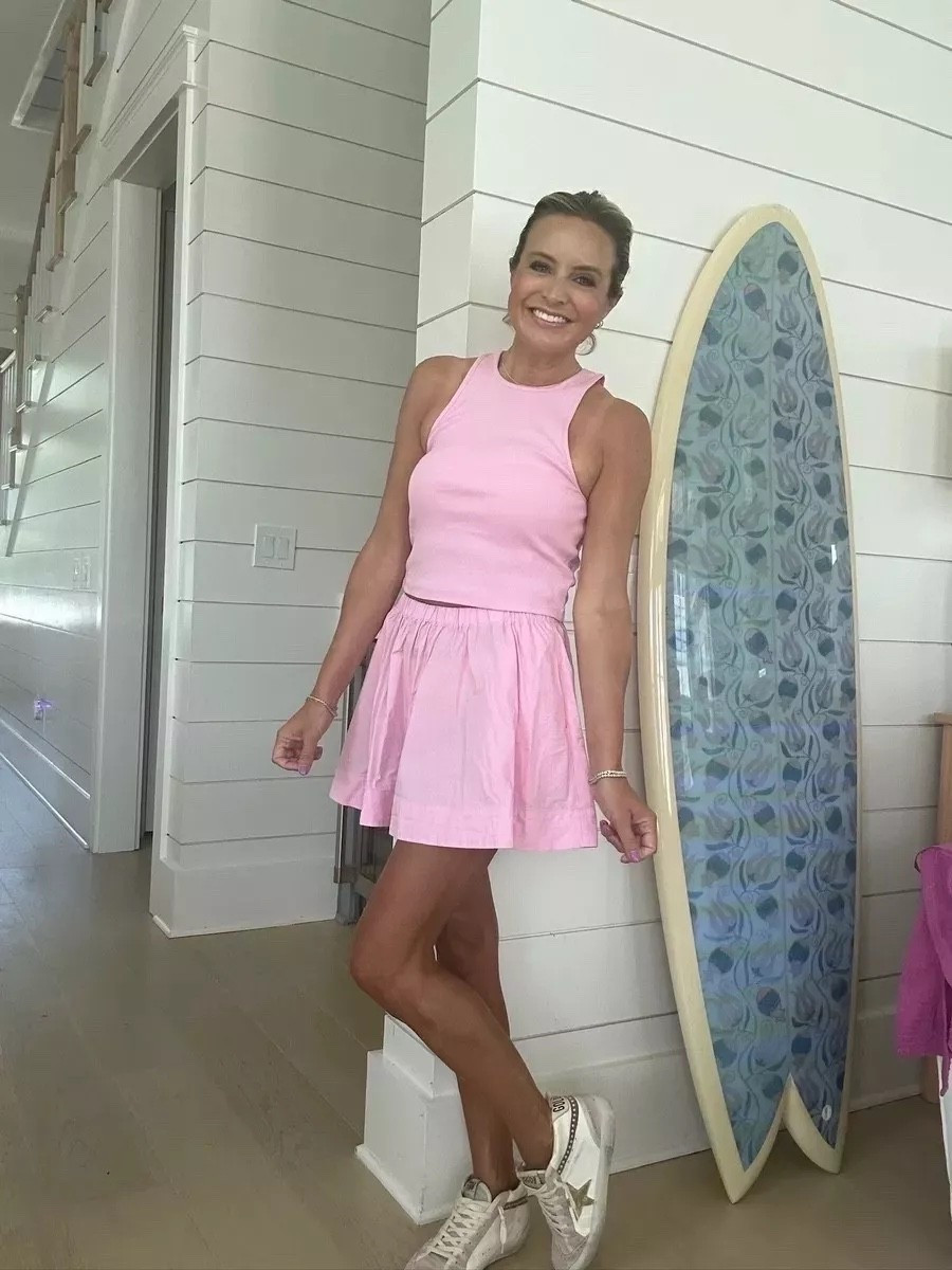 Love a good pink set! Wearing an XS.

#LTKFindsUnder100 #LTKStyleTip #LTKSeasonal