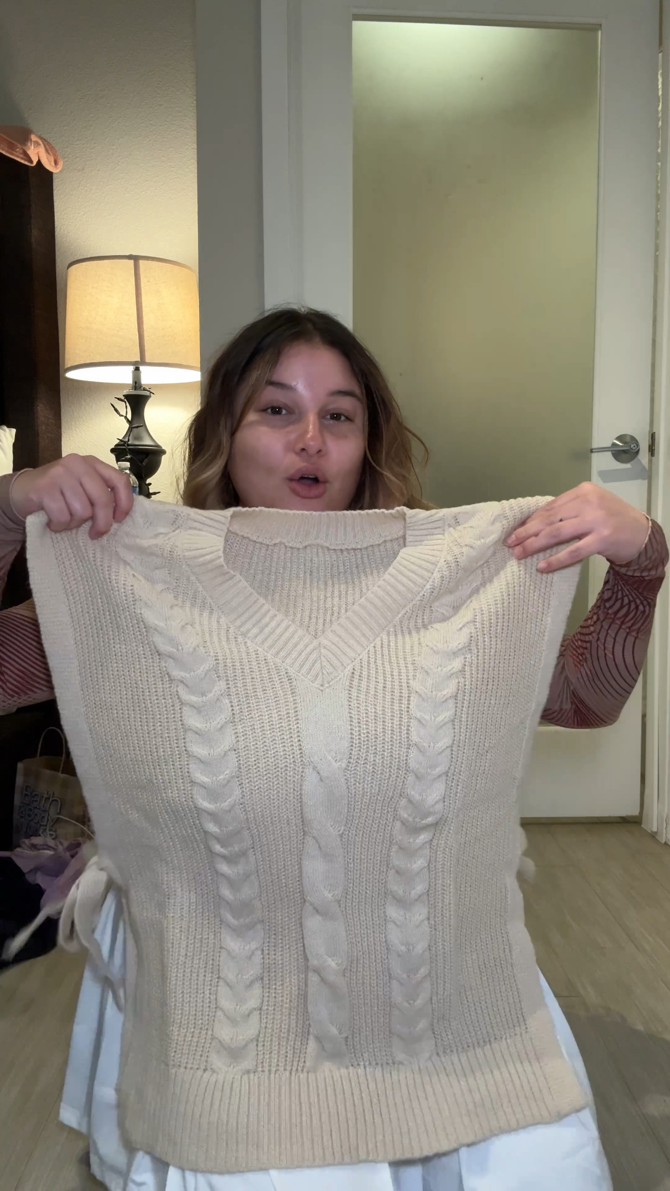 Skirt: 0XL 
Oversized sweater: 1XL 
#falloutfit
🤎🍁🐻

#LTKPlusSize #LTKVideo