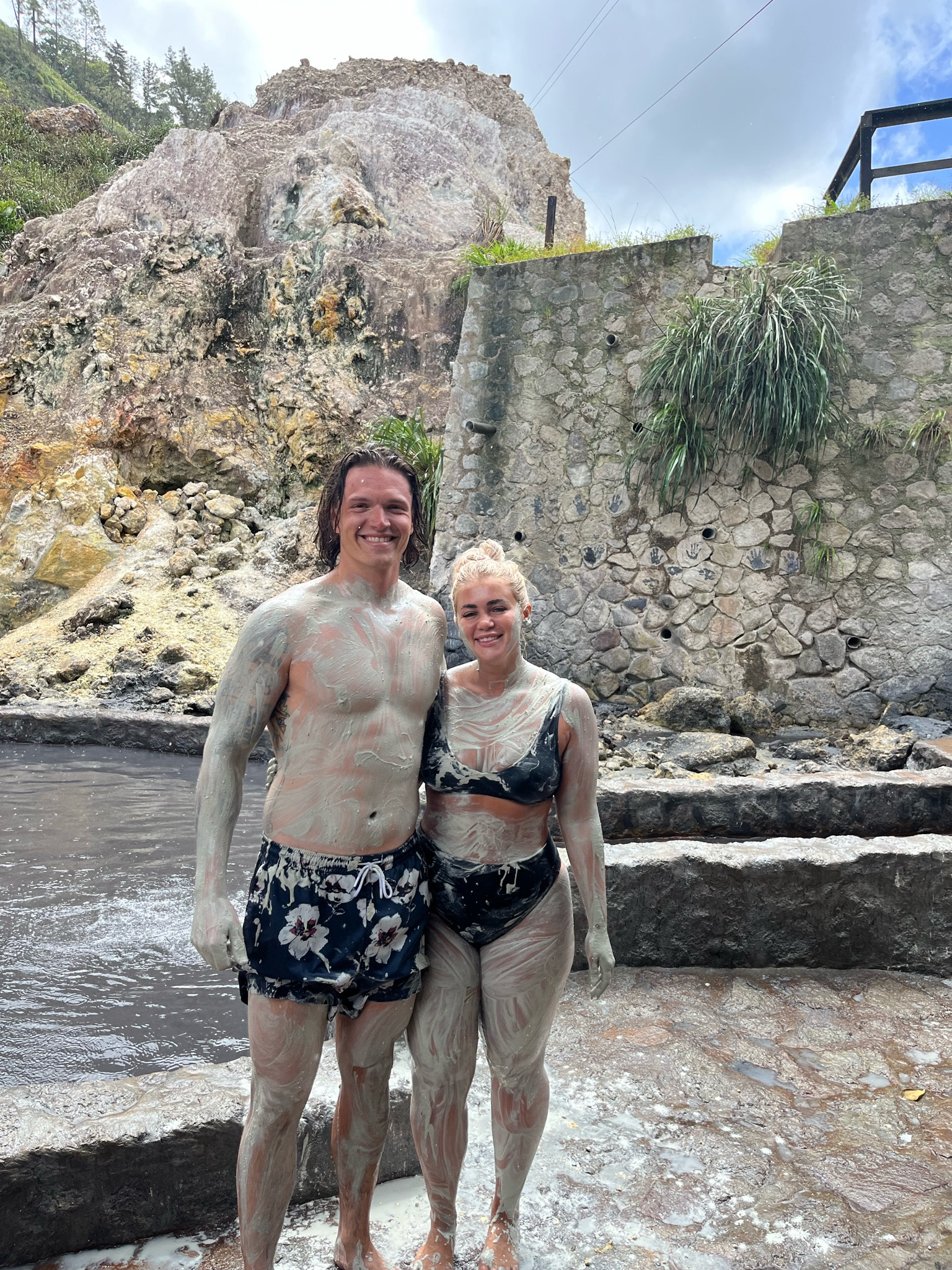 Top // medium 
Bottoms // medium 