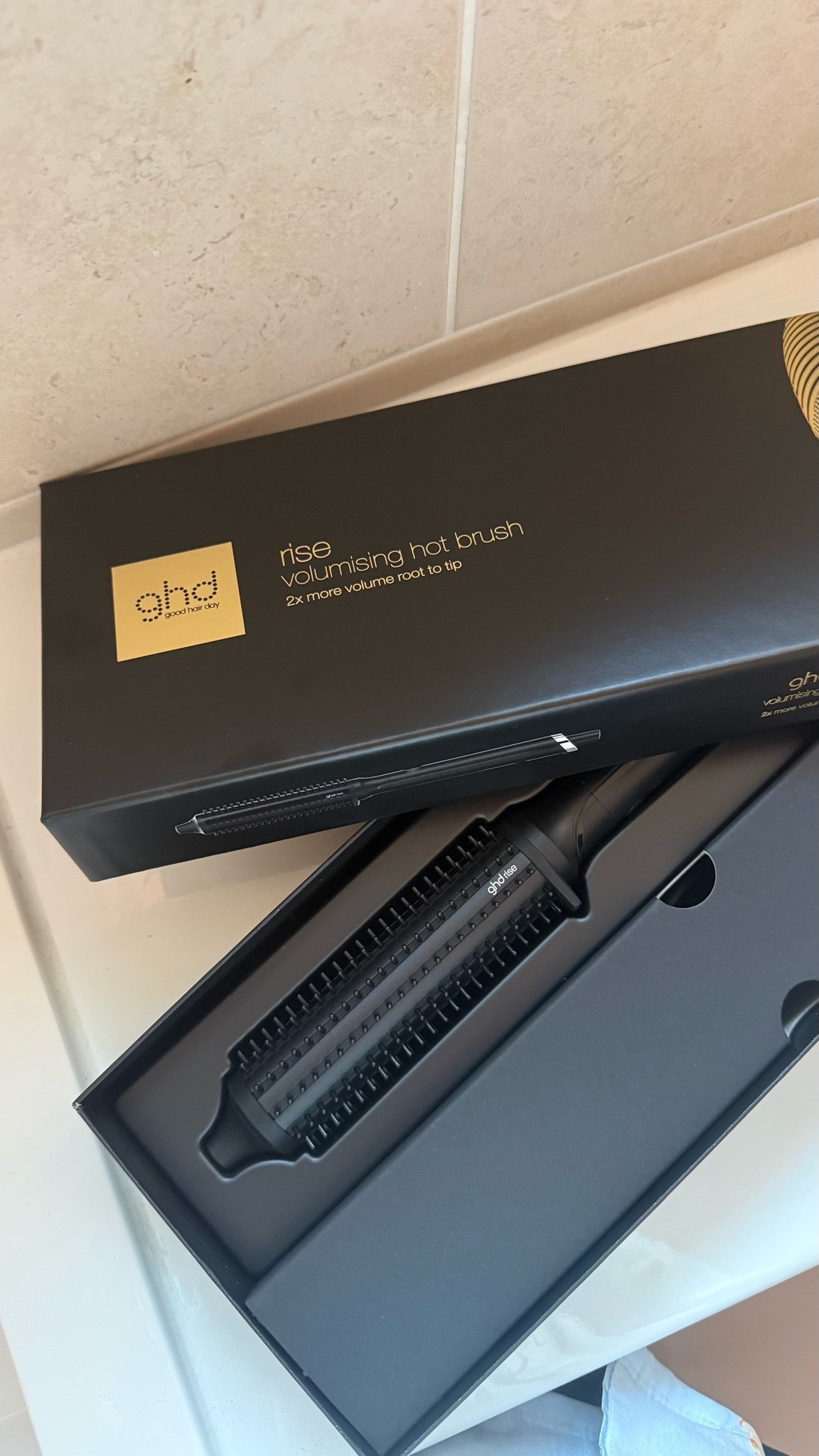 Hair curler - heated roller brush - hair

#LTKuk