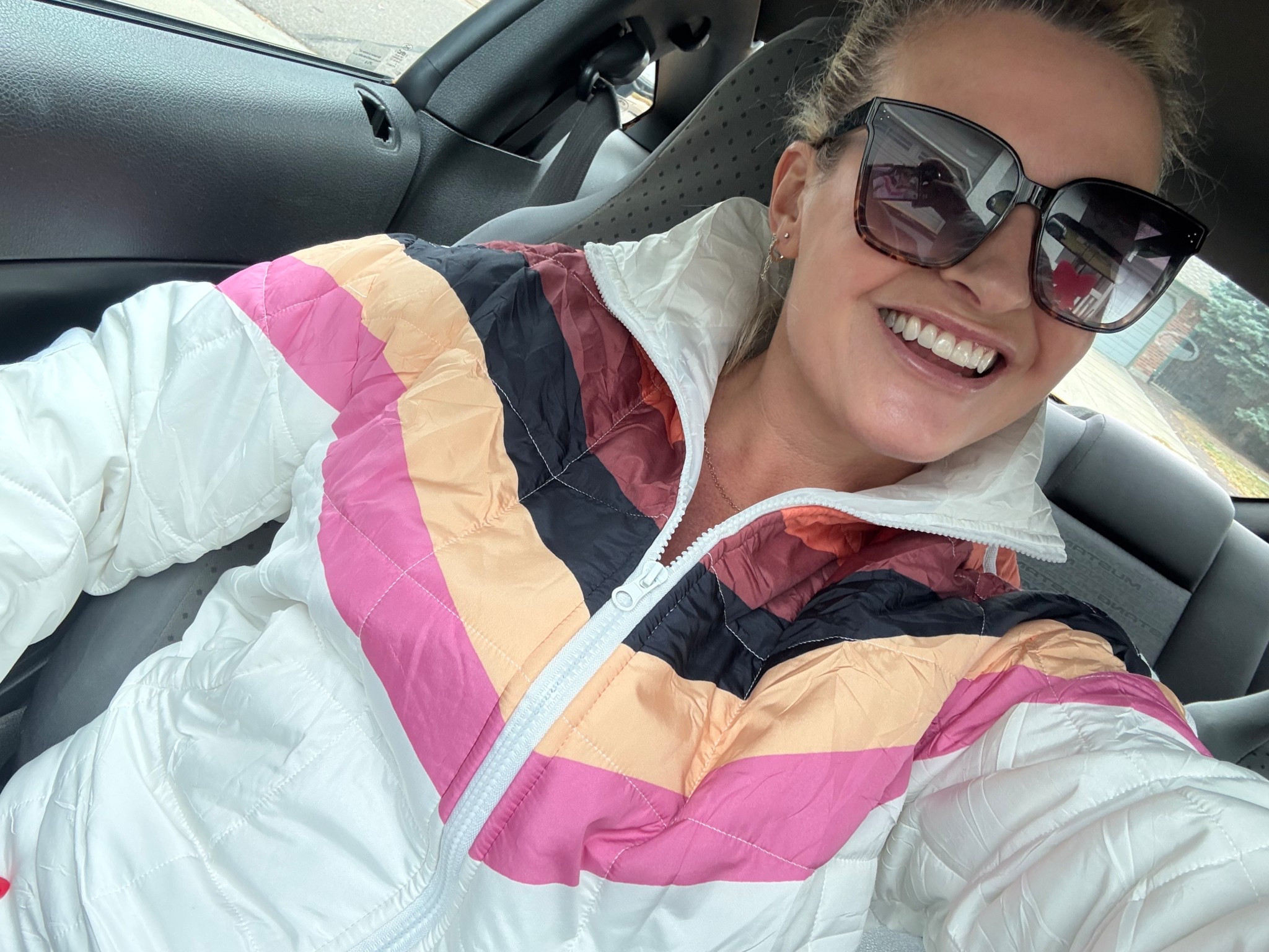 Aviator Nation inspired jacket is 20% off and under $50!

Winter Jacket. Aviator Nationn

#LTKFindsUnder50 #LTKGiftGuide #LTKSaleAlert