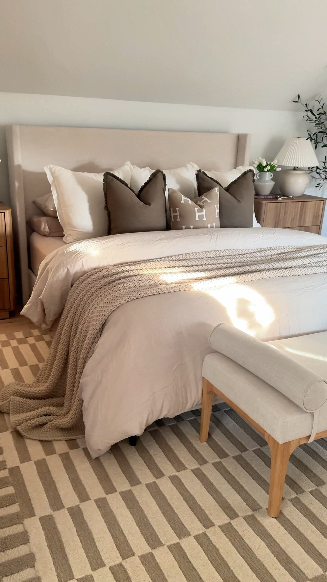 Just got this new throw pillow covers from Amazon and I’m obsessed of how they perfectly match with the rest of my bedding! 🤎

#amazonfinds #neutralbedroom #beddingessentials

#LTKFindsUnder50 #LTKSeasonal #LTKHome