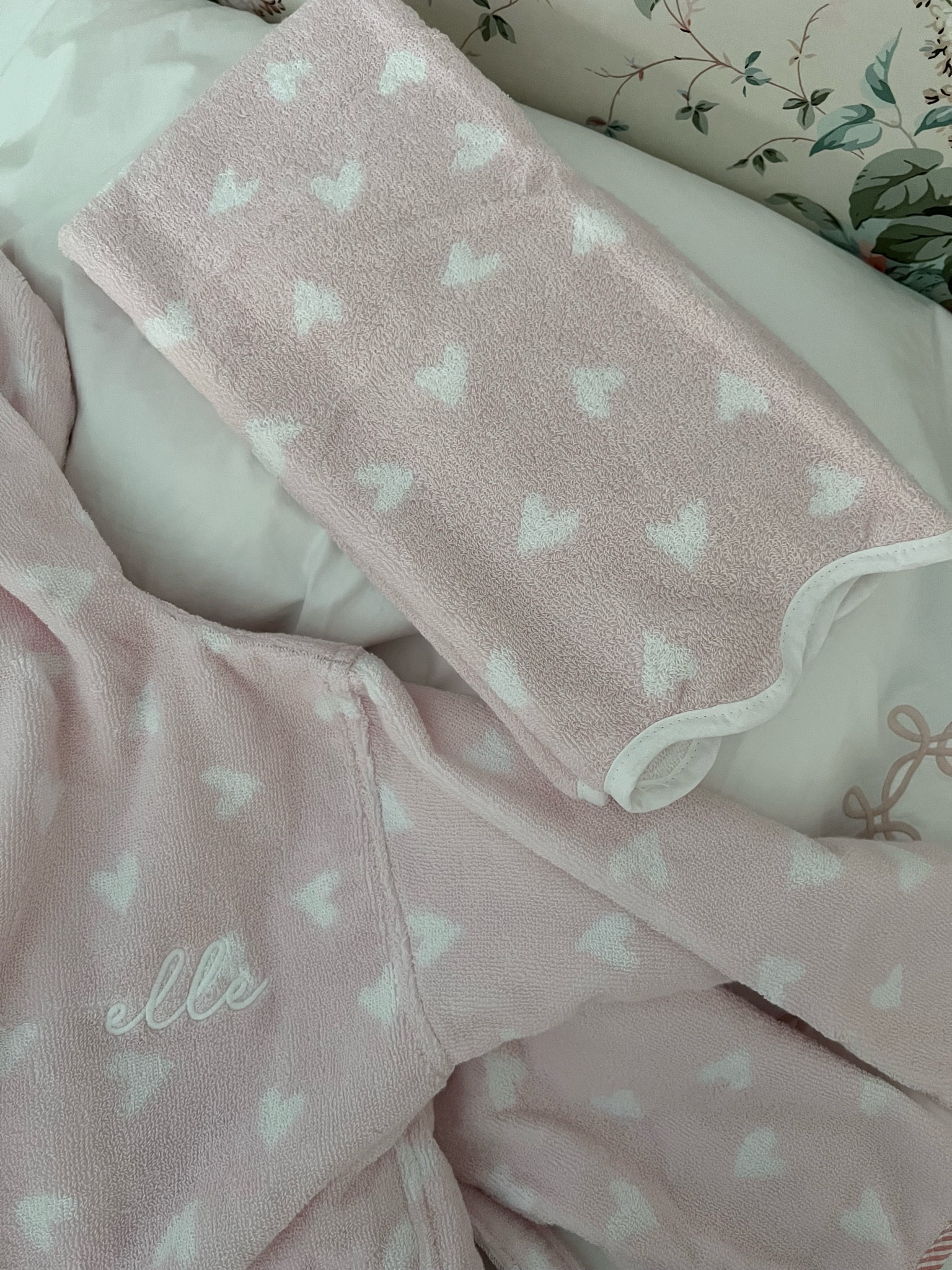 Valentine’s Day gift ideas! 

#LTKbeauty #LTKGiftGuide #LTKhome