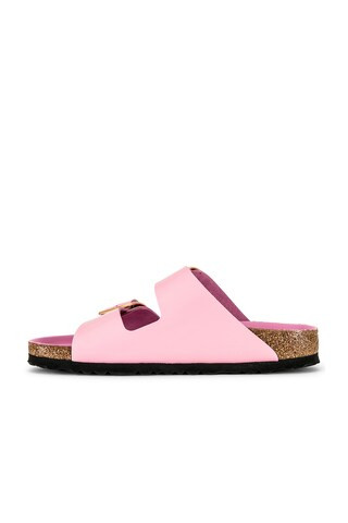 Arizona Big Buckle High Shine Sandal in Fondant Pink | Revolve Clothing (Global)