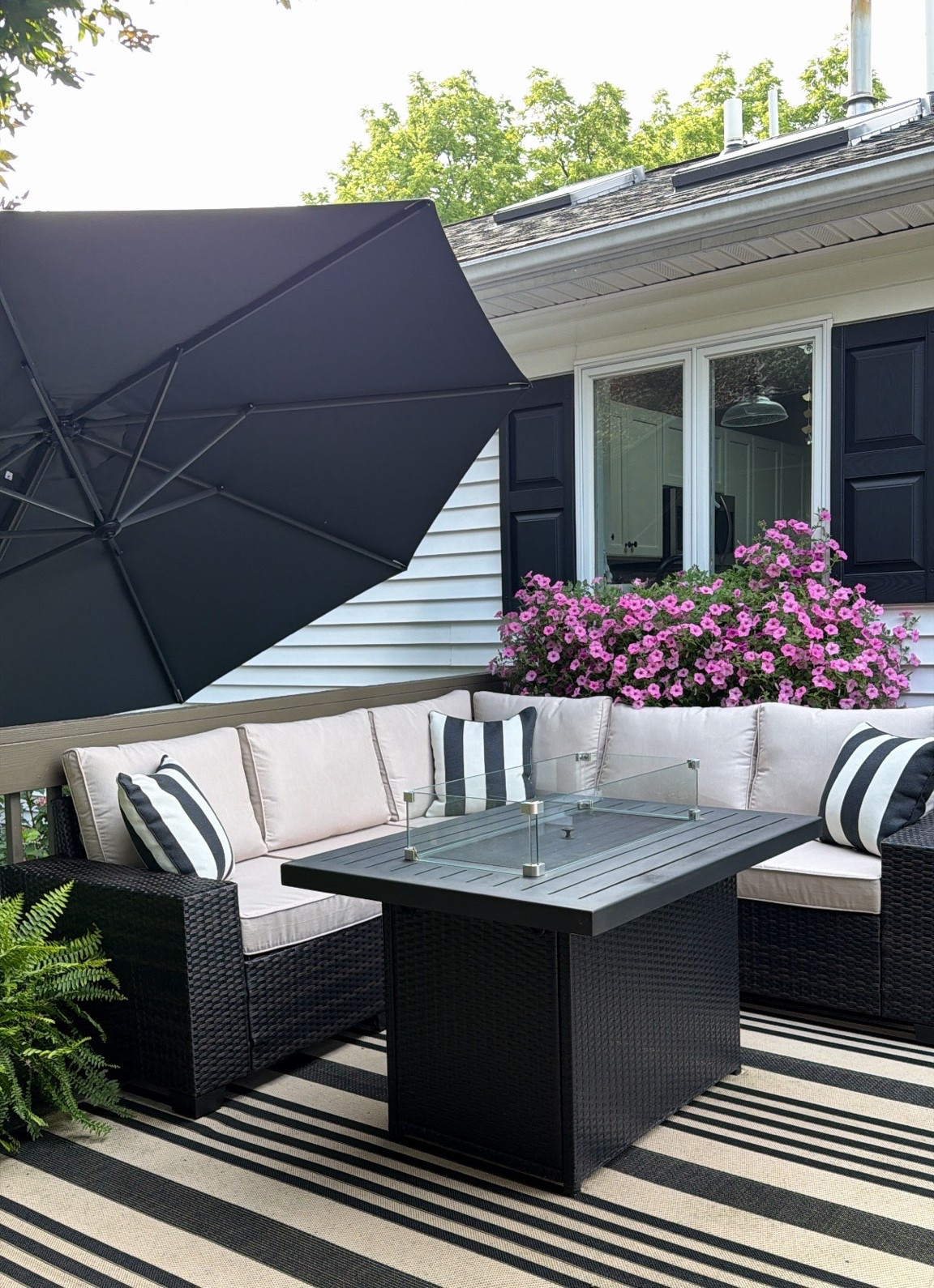 Back deck seating!🩷🌿

#LTKSeasonal #LTKHome #LTKselfcare