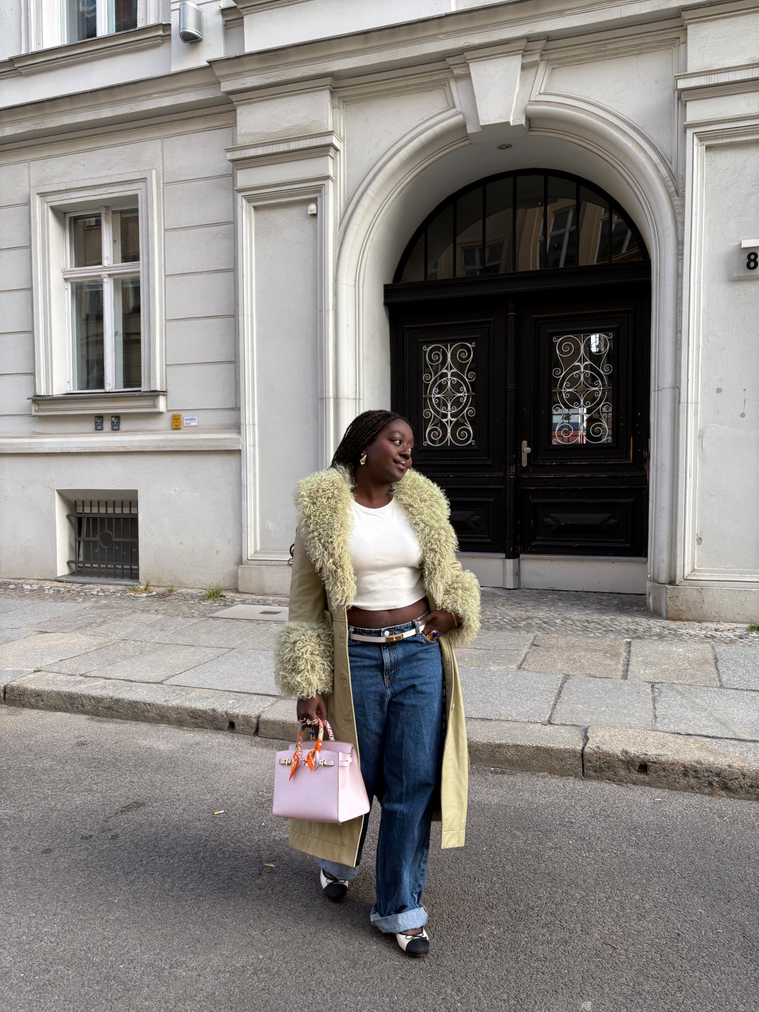 Spring has sprung 🌸
My asks potts foxy shearling coat is out and so are ballerinas!


#LTKspring #LTKdeutschland #LTKeurope