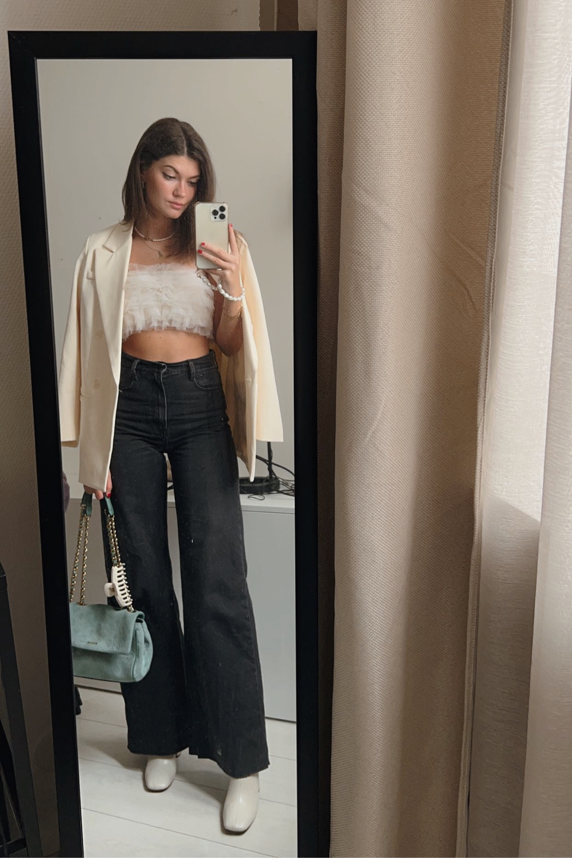 Date night fit check ⚡️

Ok, so I finally found the perfect wide leg jeans for tall girls like me (I’m 1.76 cm). This jeans are from G-Star RAW and on sale now. So be quick!!!

Also, the bandeau crop top is from LOAVIES as well as the blazer, unfortunately I wasn’t able to tag the specific products on here. 

My bag is from Guess called ‘Kimi’ if you want to google this specific color :)

And at last, the shoes are from Steve Madden 🫶🏼



#LTKeurope #LTKsalealert