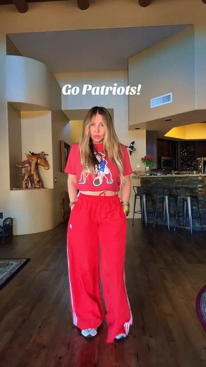 Super Bowl outfit 

#LTKValentine #LTKgrwm #LTKActive