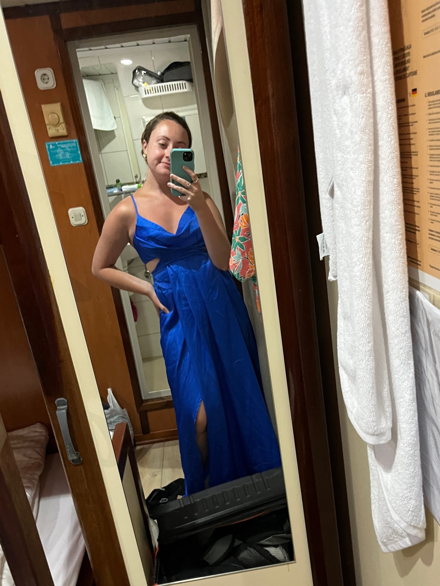 The most gorgeous blue dress

#LTKeurope #LTKtravel #LTKfindsunder100