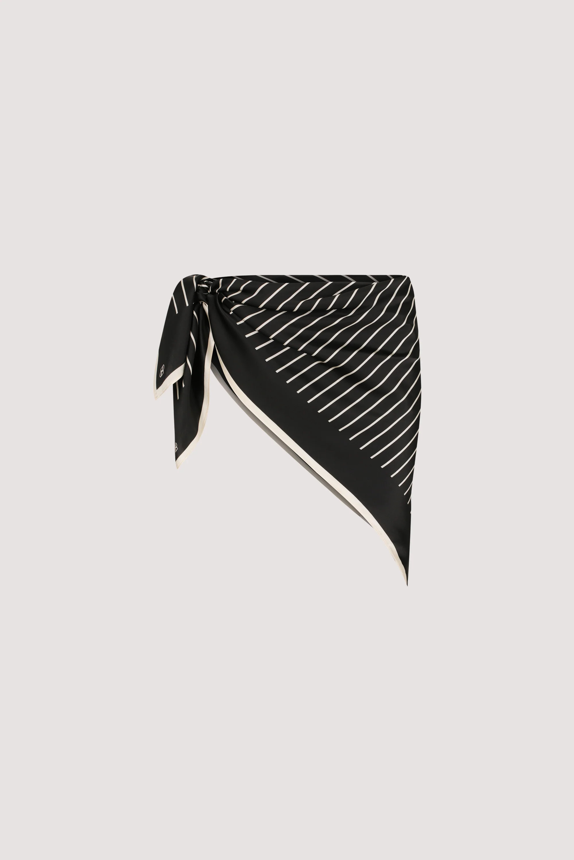 ADRIENNE BLACK SILK SCARF | DISSH