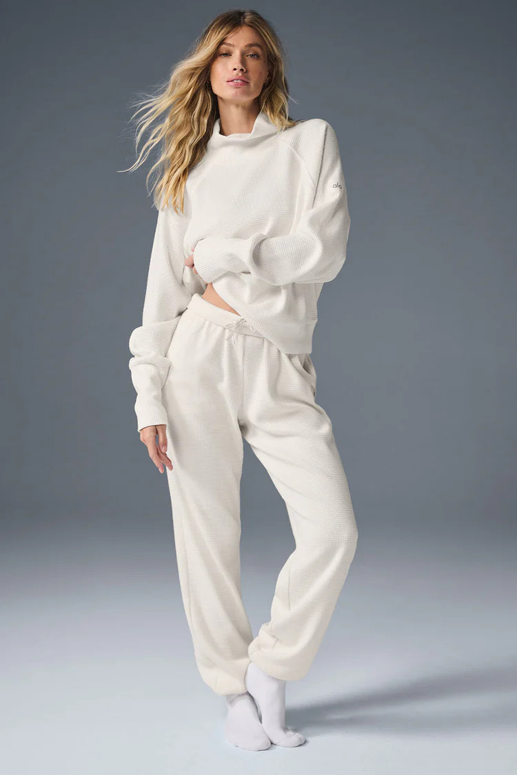 Waffle Weekend Escape Jogger | Alo Yoga (US)