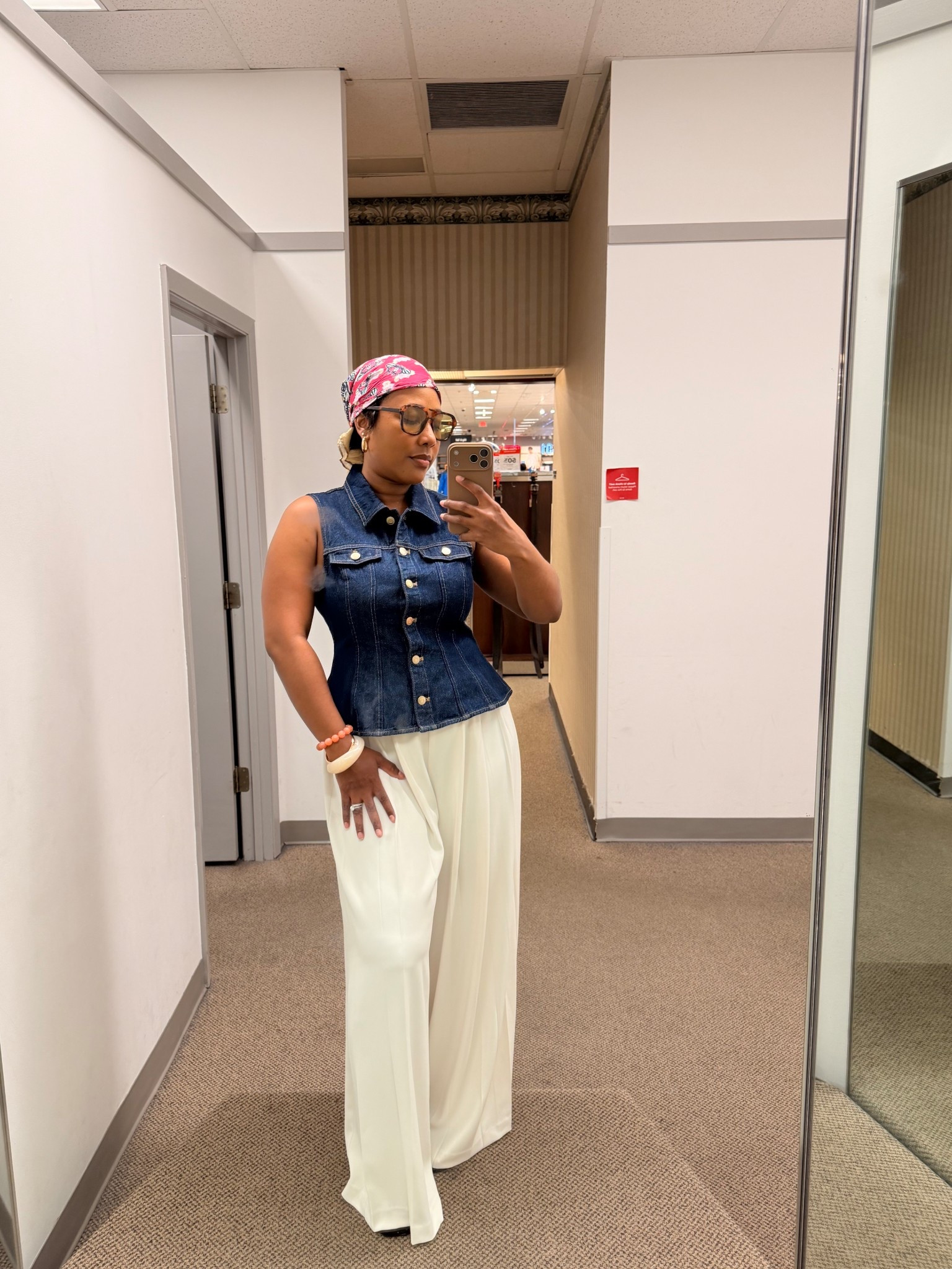 Chic spring outfit 

Wearing size M in vest and size 6 in pants (can size down in pants) 

#LTKootd #LTKOver40 #LTKSeasonal