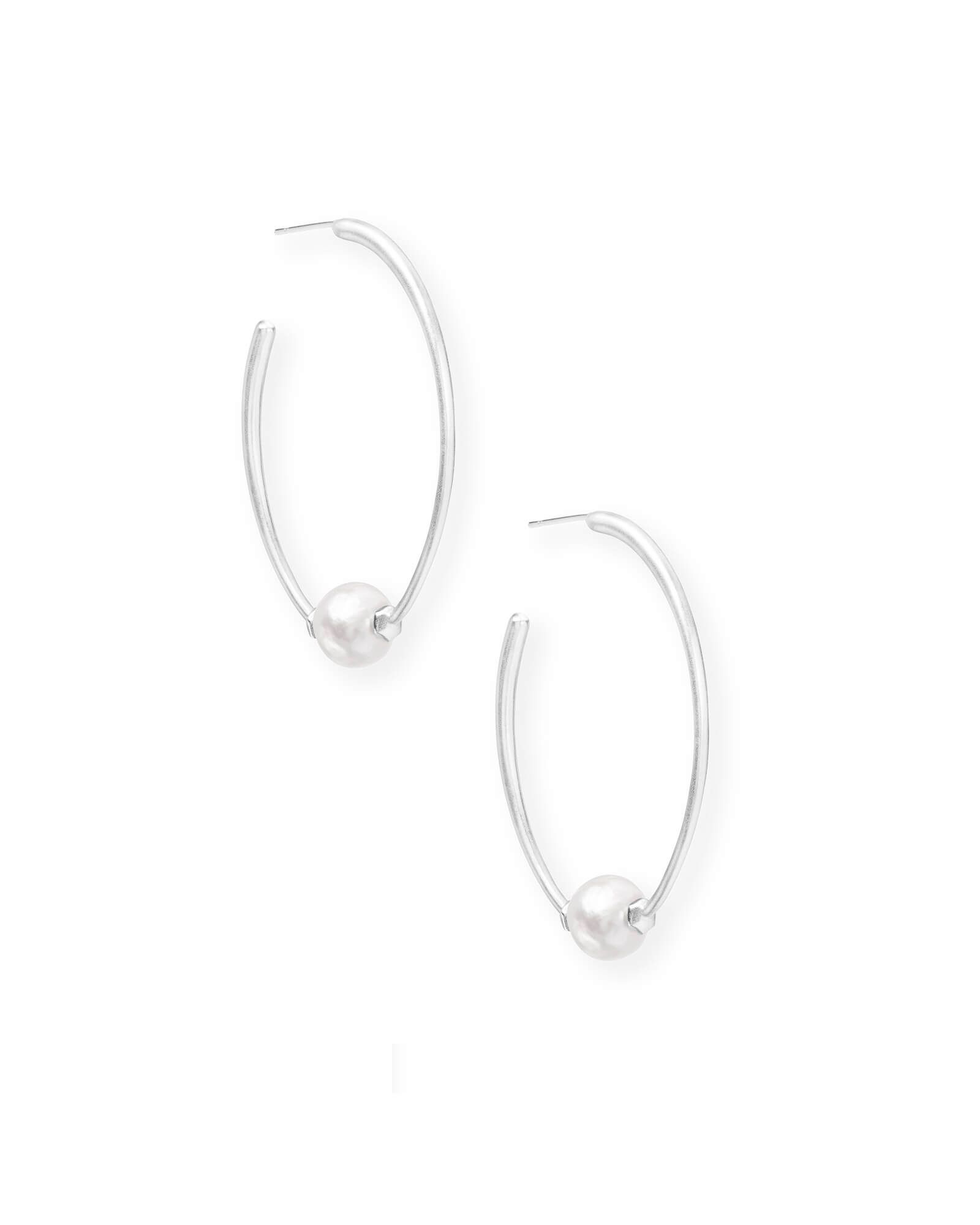 Regina Bright Silver Hoop Earrings in Pearl | Kendra Scott | Kendra Scott