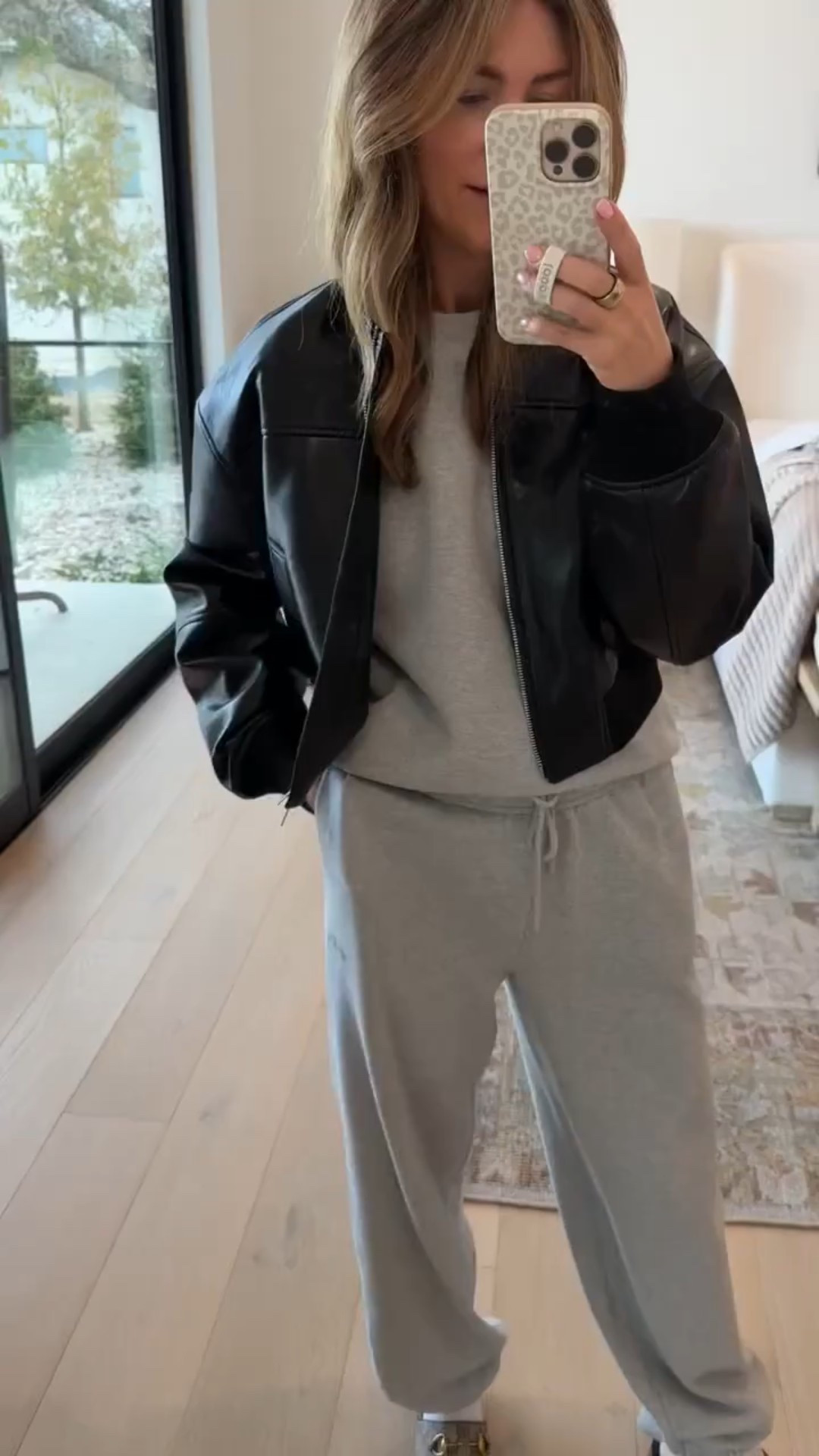 Aritzia Black Friday sale!! 20-50% off! The best sweat set for travel and lounge! 

#LTKGiftGuide #LTKSaleAlert