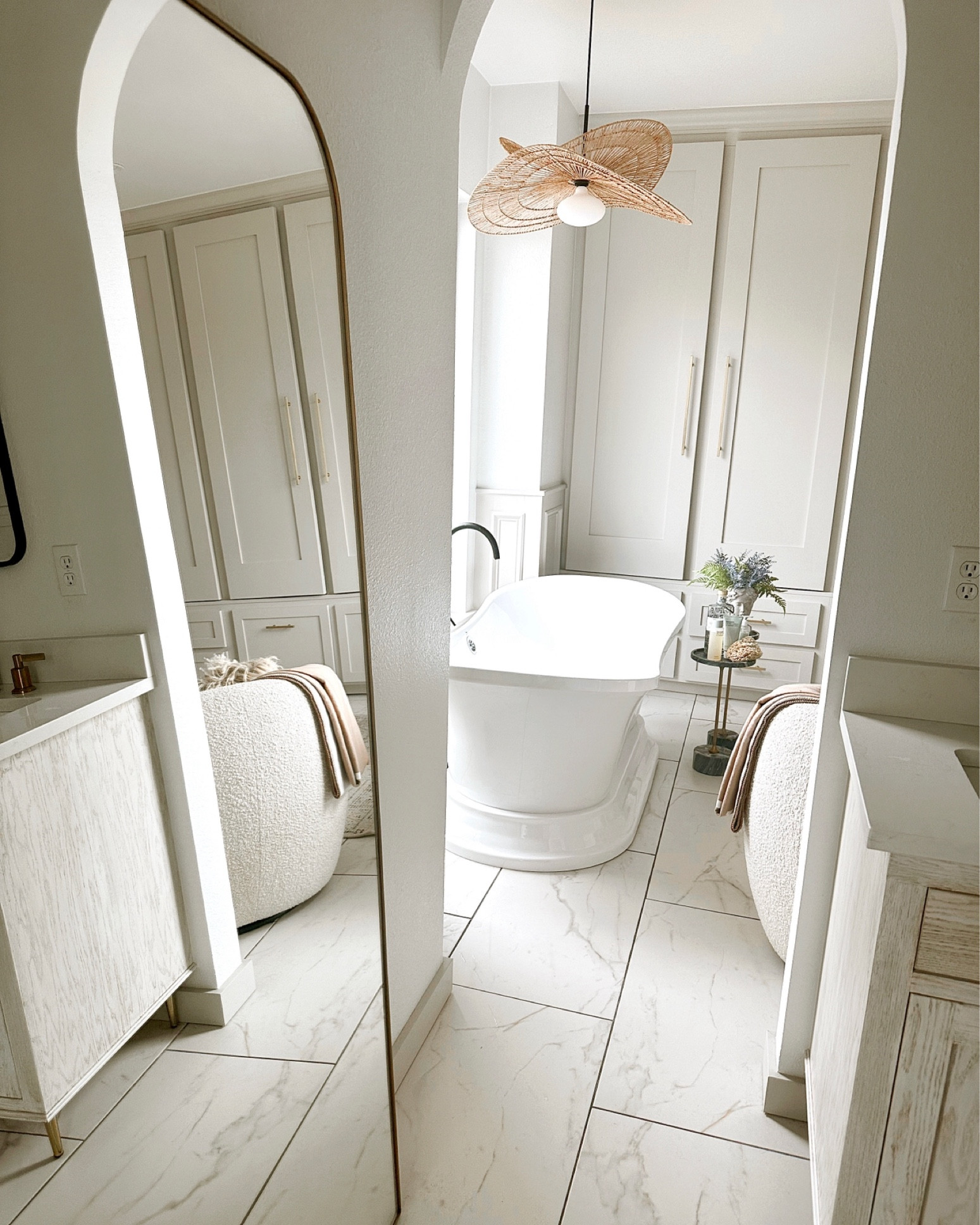 Primary bathroom 

#LTKHome #LTKStyleTip