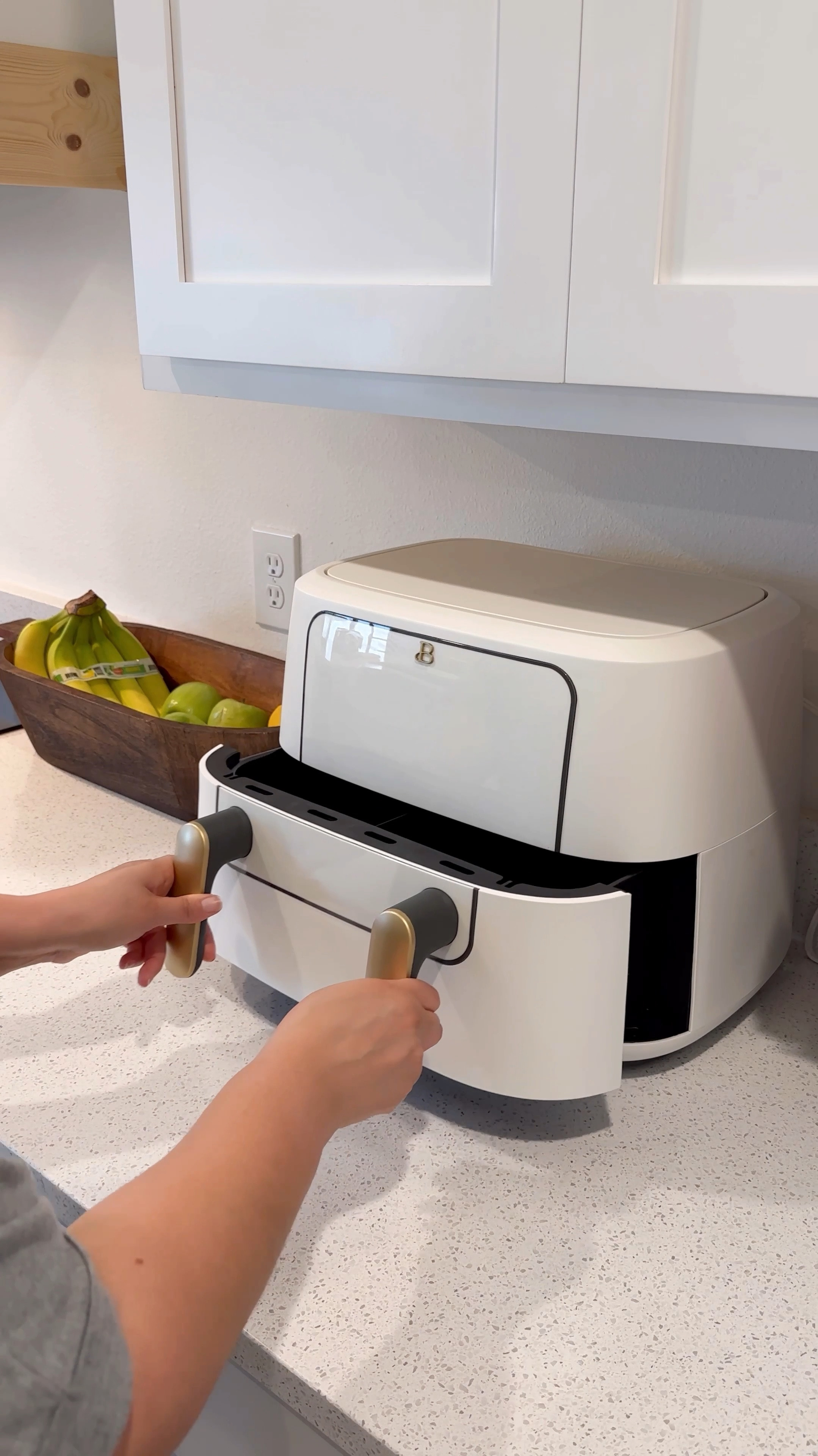 My favorite air fryer for big families! 

Walmart air fry 
Walmart home
Walmart kitchen
White and gold air fryer
Beautiful air fryer
Beautiful kitchen appliances
Home  

#LTKHome #LTKVideo #LTKSaleAlert