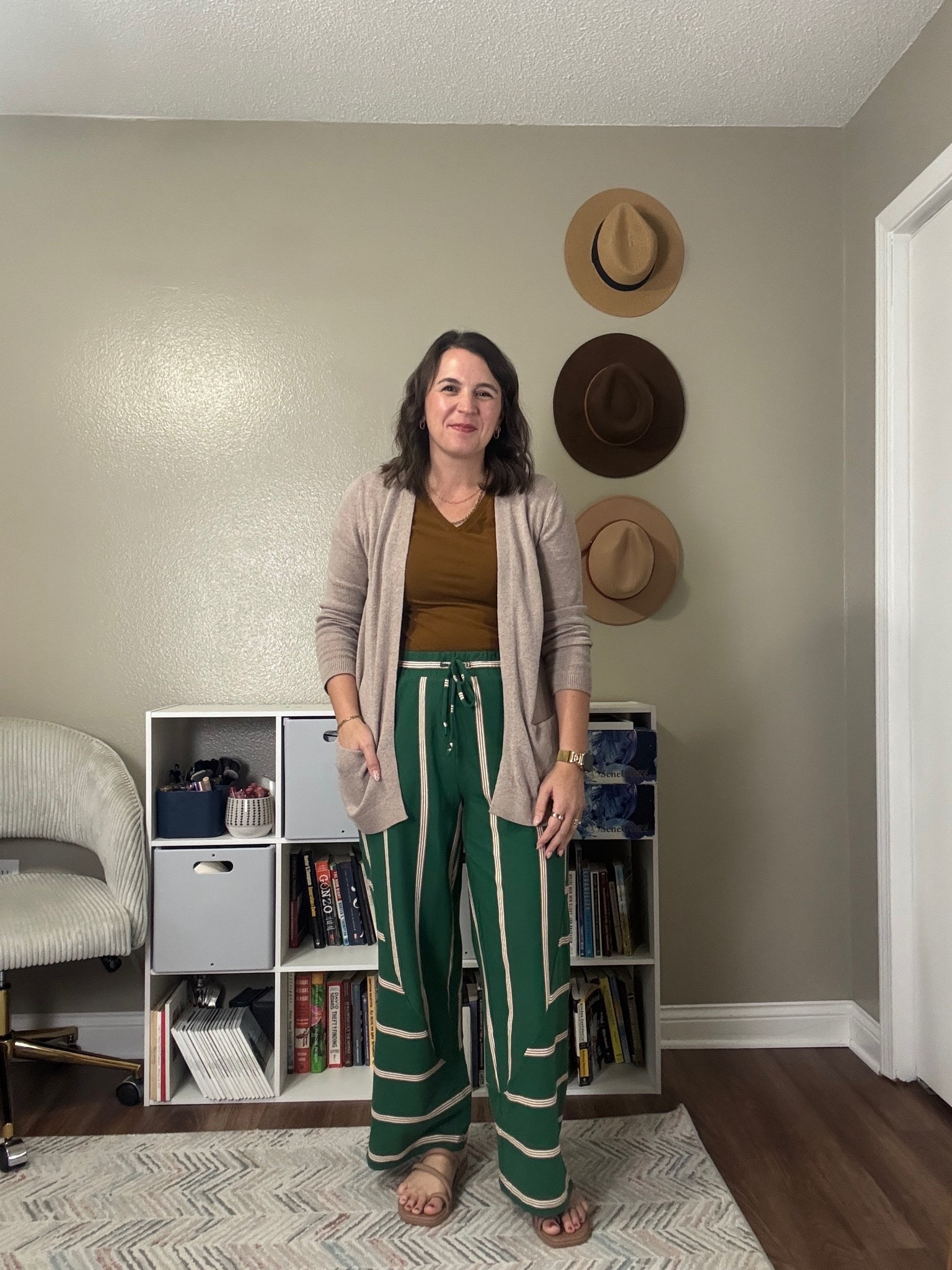 Work OOTD for being in the office part of the day and working from home the second half. 

These pants are part of a set!