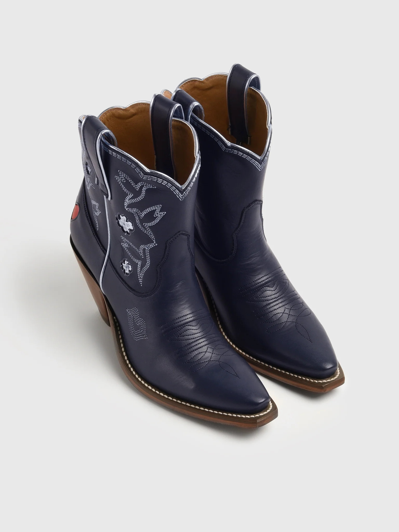 BESITA BOOTS
                      
                     Women's The Nectar Bootie | Saint Bernard