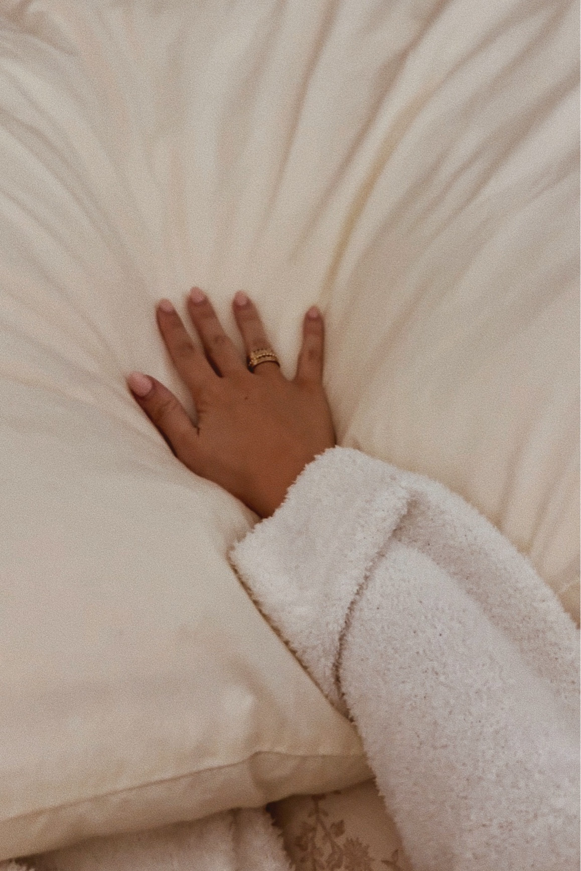 the coziest bedding from Amazon Home🧺#LTKMostLoved #ad @amazon #founditonamazon

#LTKHome #LTKFindsUnder100