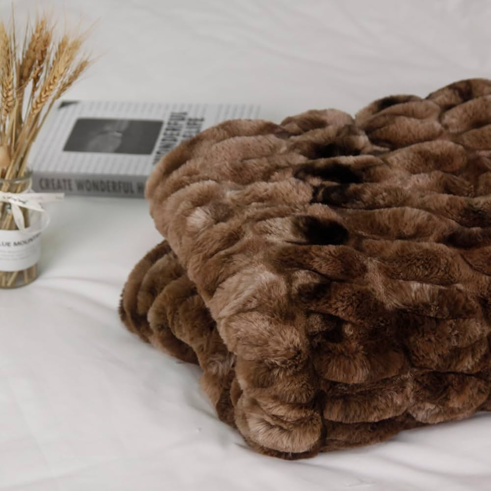 BellaCasa Faux Fur Blanket - 60"x80" - Luxurious Warm Throw for Couch Bed Sofa - Comfy Soft Warm ... | Amazon (US)