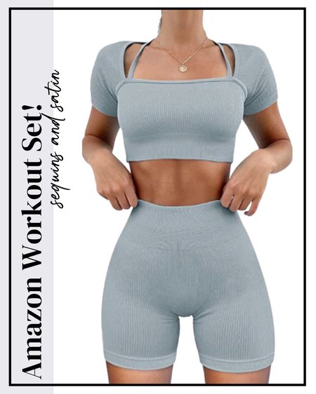 Amazon workout clothes // amazon activewear // amazon fashion


#LTKSeasonal #LTKunder100 #LTKfit