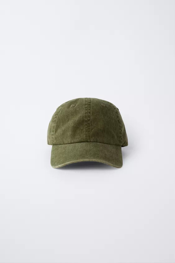 Cap with an adjustable fastening at the back. Faded effect detail. 100% cotton fabric. | Zara UK