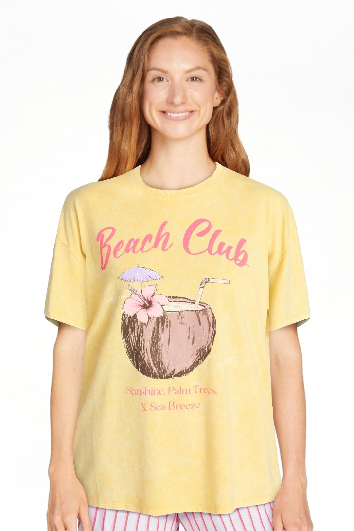 No Boundaries Graphic Oversized Boyfriend Tee, Women's XXS-XXL | Walmart (US)