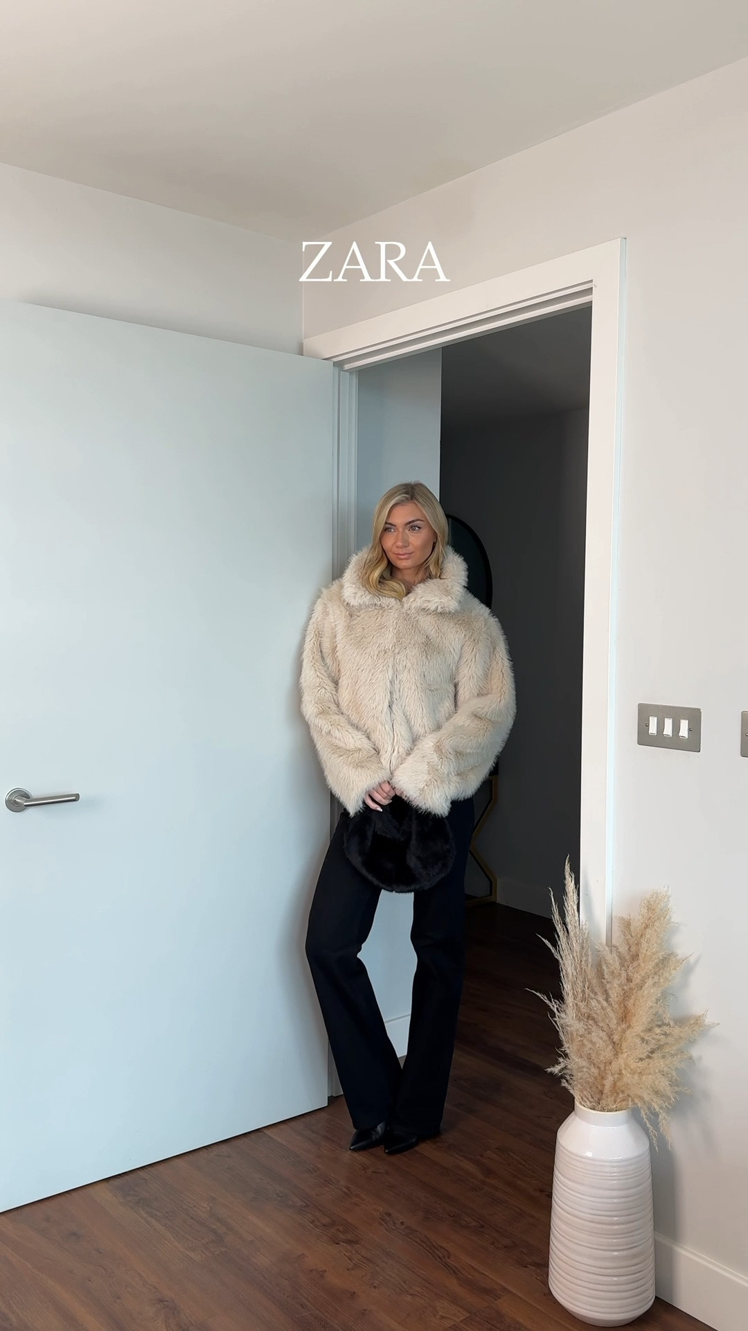 Wearing size small in the jacket girls 🤍

• Christmas markets outfit 
• Casual dinner outfit 
• Winter outfits 
• Cosy chic outfits 
• Festive day time outfit 
• Sunday roast outfit 
• Brunch outfit ideas 


Zara Haul New In, Zara Jacket, Fur Jacket, Casual Outfits UK, Black Jeans, Abercrombie Jeans, Zara Jackets, Winter Bag

#LTKautumn #LTKwinter #LTKuk