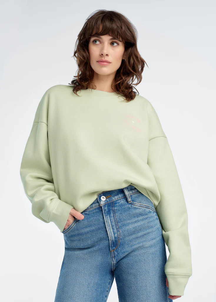 THE MOM OF THE YEAR CHEST LOGO SWEATSHIRT | Favorite Daughter