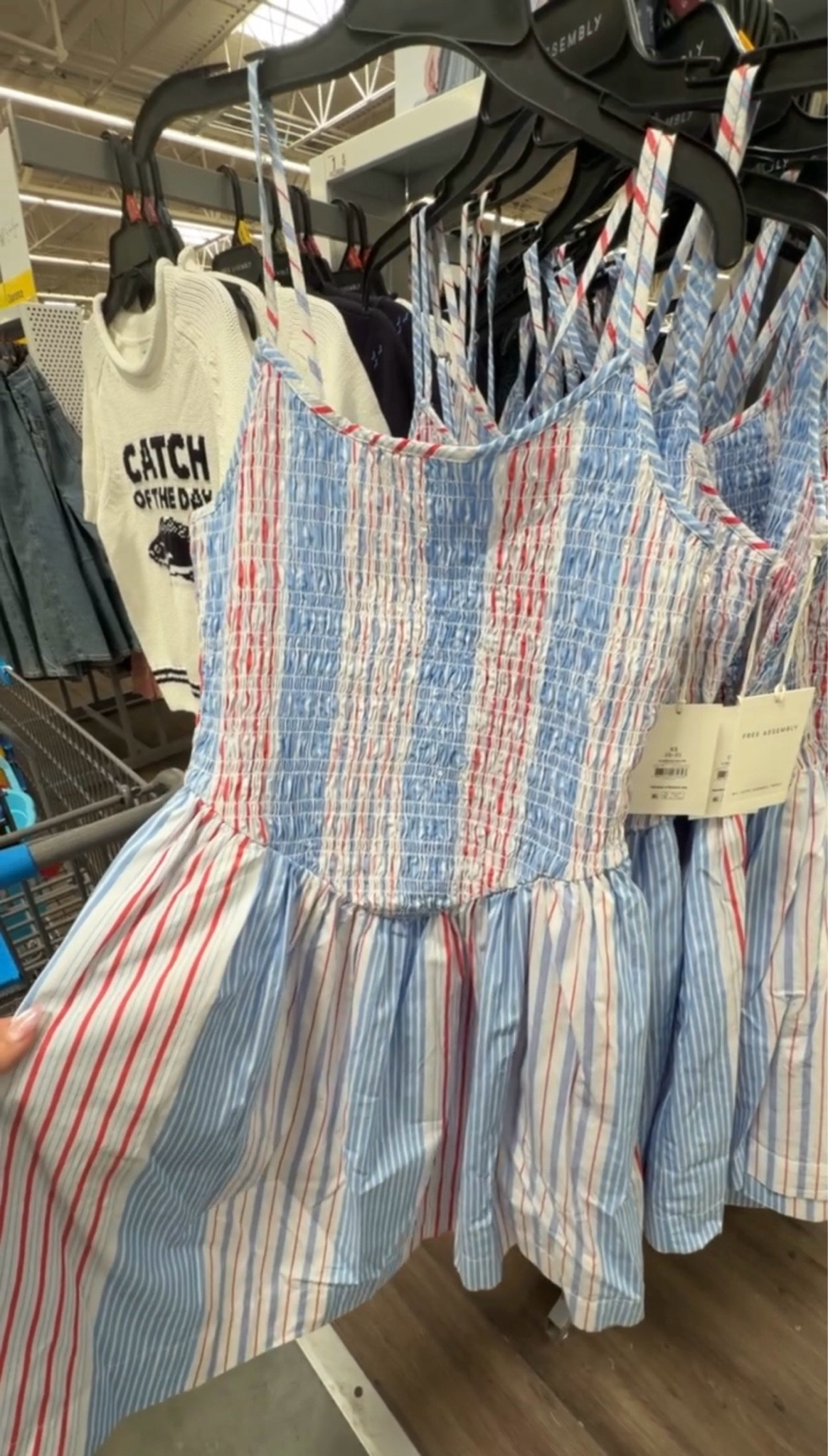 I did a size small! It seems to run a tad bit big, so get tts or down 1!