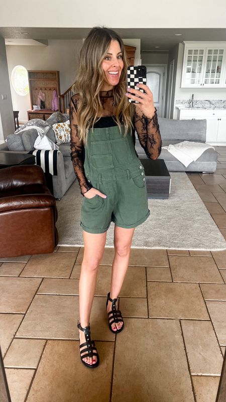 Obsessed with this shortalls look for spring!!! Comment LINKS to shop! Size xs in the shortalls and small in the lace top.
.
.
.
Amazon outfits amazon fashion amazon haul amazon try on amazon deals Amazon overalls amazon free people style boho style spring outfits spring style 

#LTKsalealert #LTKfindsunder50 #LTKSeasonal