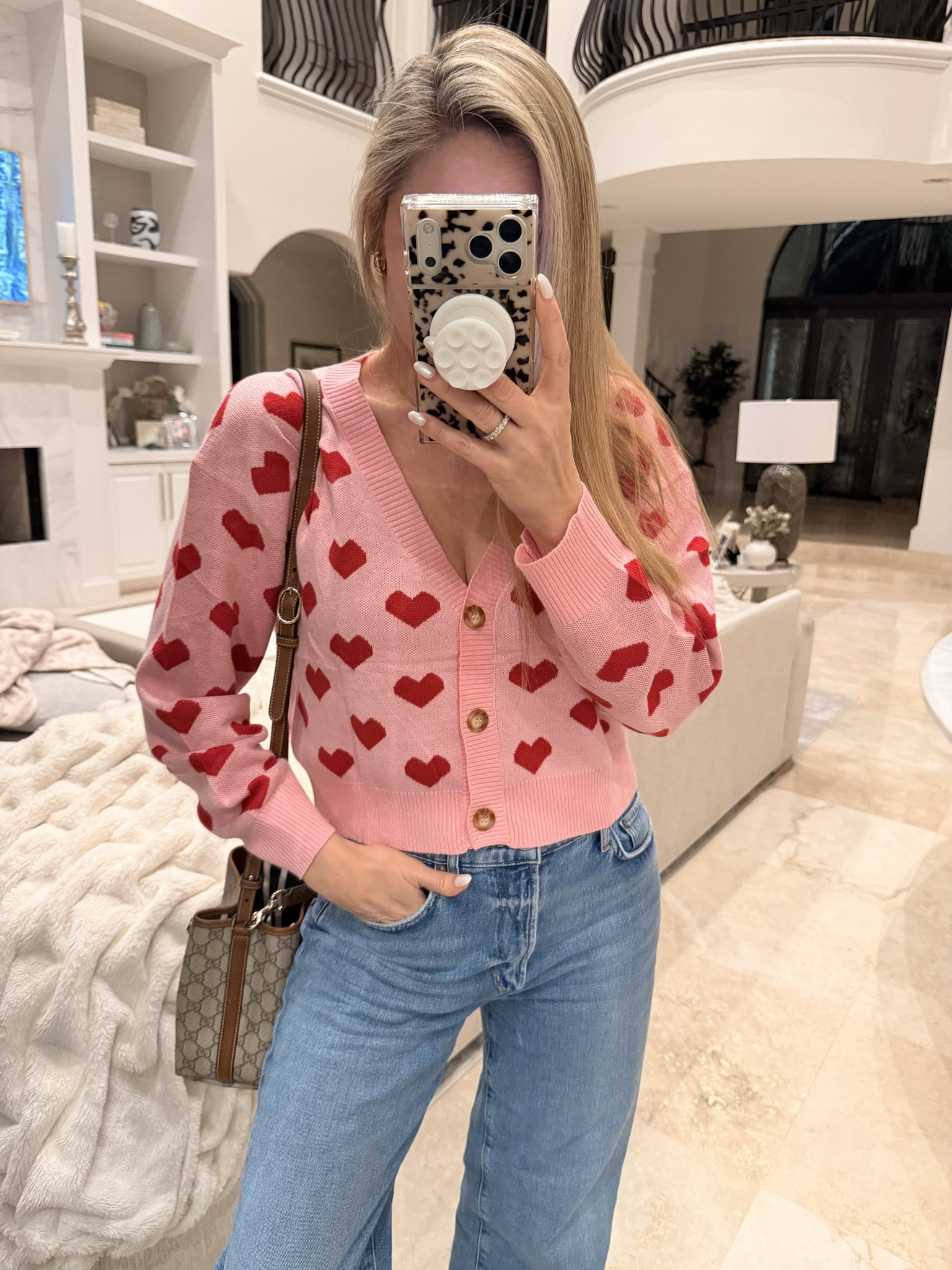 Xoxo loving this Valentine’s Day sweater 🩷

#LTKootd #LTKgrwm #LTKOver40