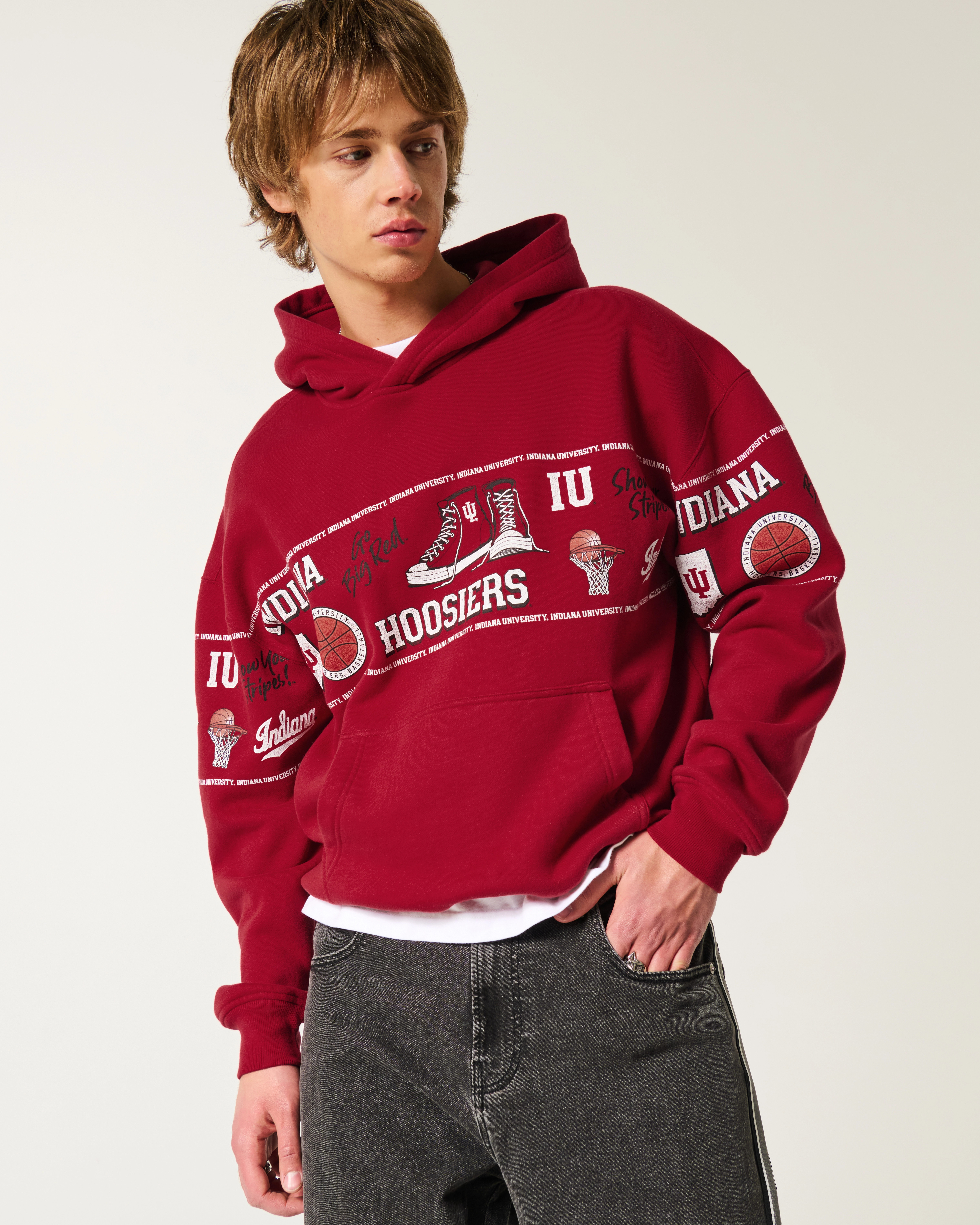Boxy Indiana University Hoosiers Graphic Hoodie | Hollister (US)