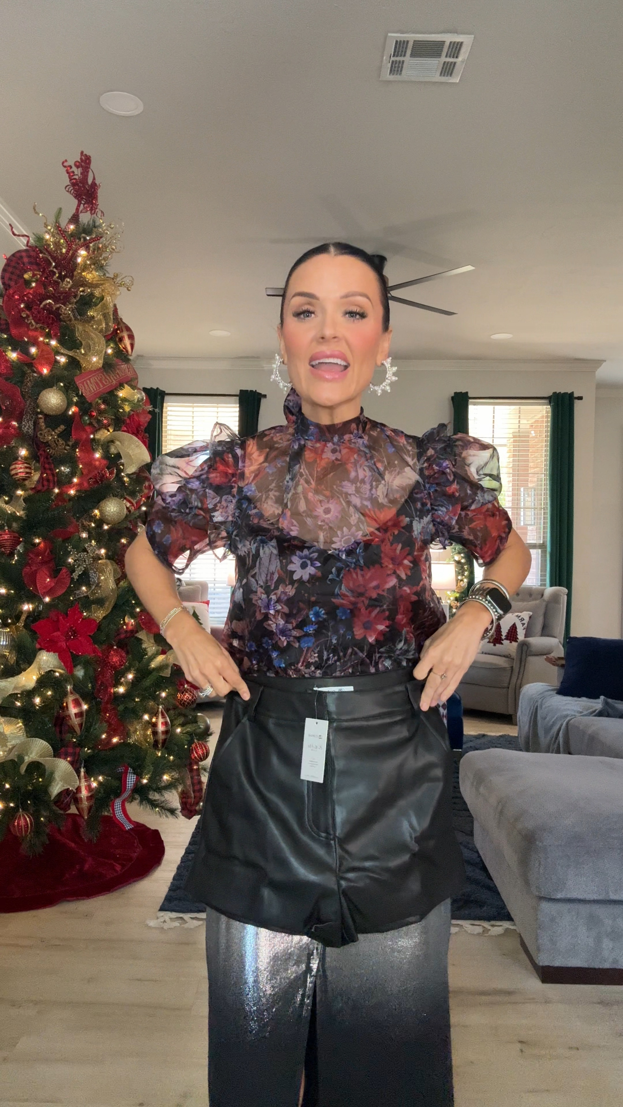 Black leather shorts 

#LTKStyleTip #LTKHoliday #LTKSeasonal