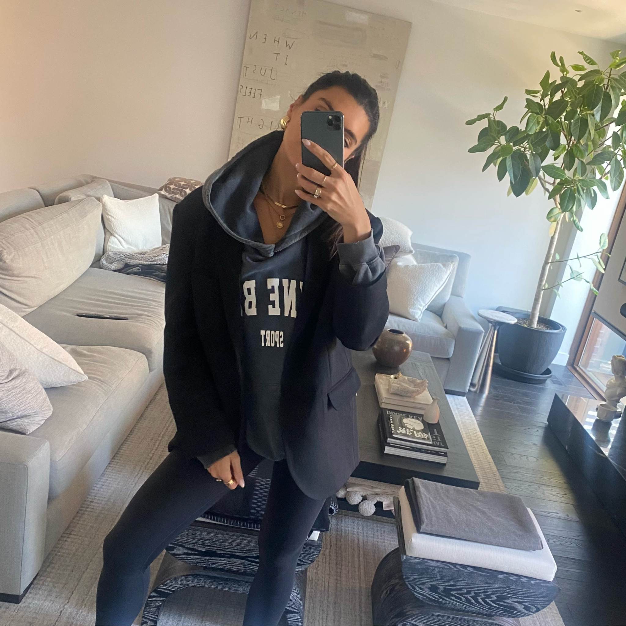 Redefining workday chic with Revolve and Anine Bing essentials 🖤 #CasualChic #BlazerStyle #WorkdayEssential #EffortlessStyle 