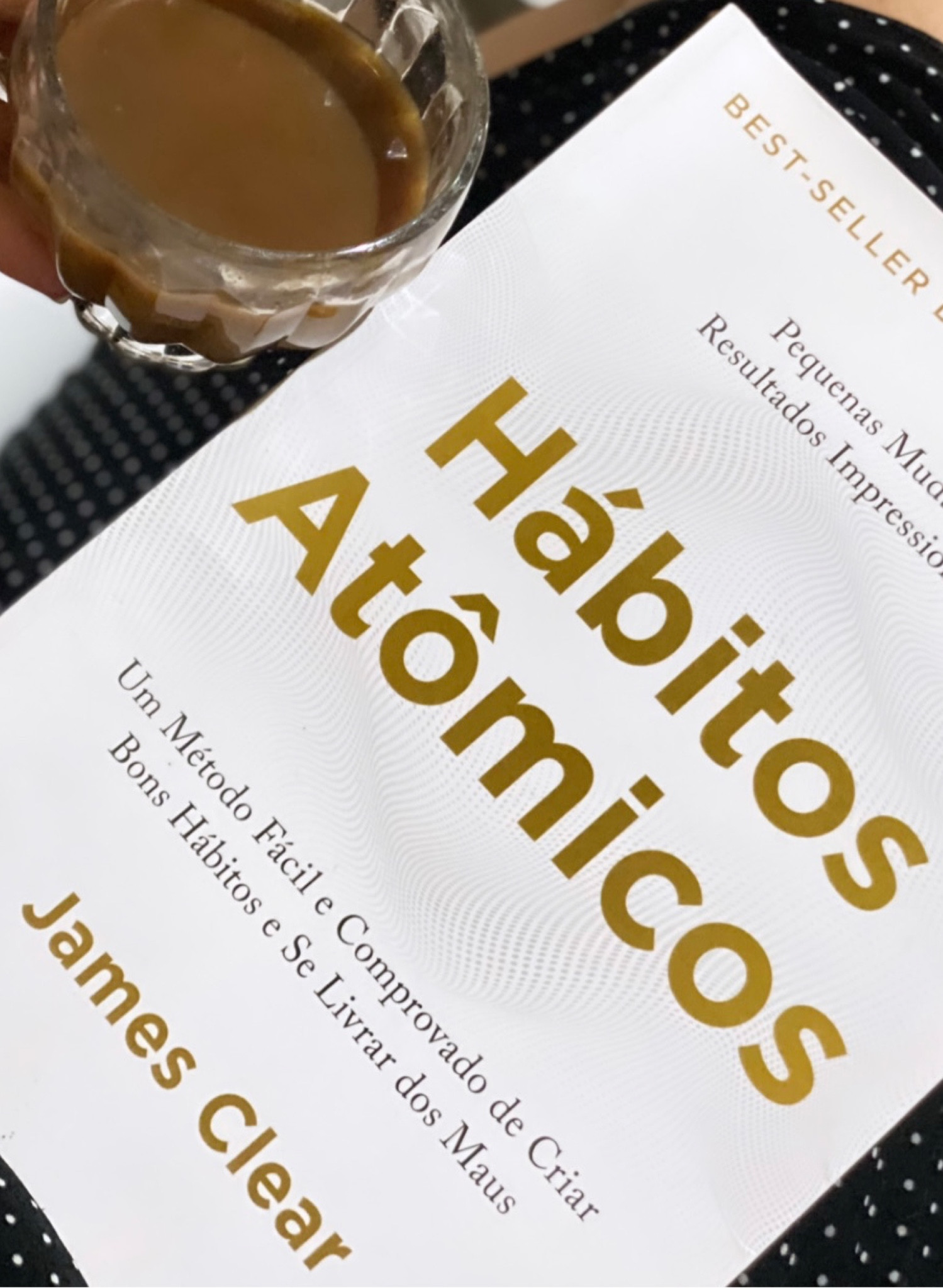 Hoje resolvi deixar alguns dos livros que mais gostei de ler, ambos me trouxeram de alguma forma uma percepção mais madura da vida. 

Dedico boa parte do meu amadurecimento à leitura ❤️

#LTKbrasil
