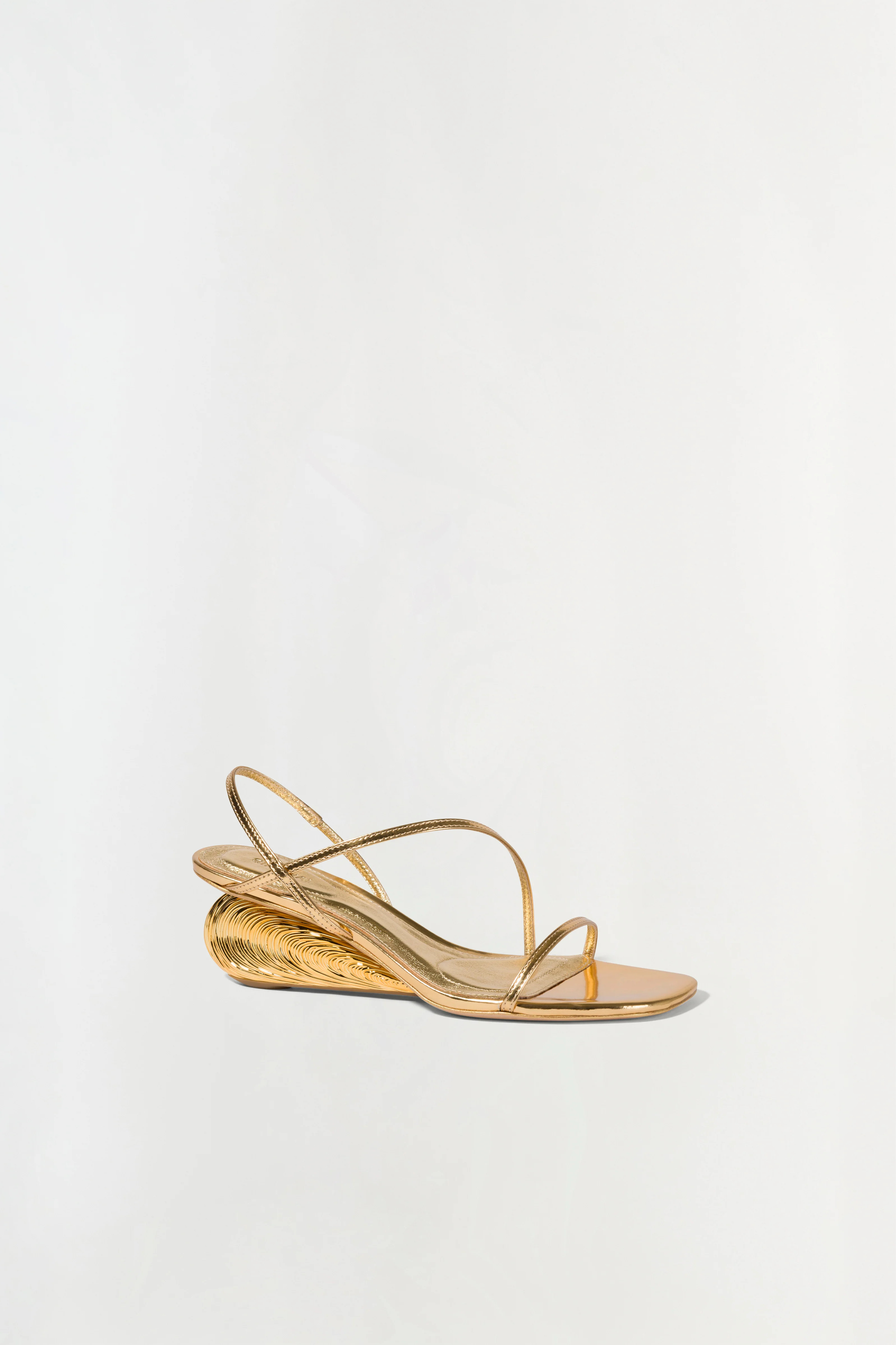 Bridget Shell Wedge Sandal | Simkhai