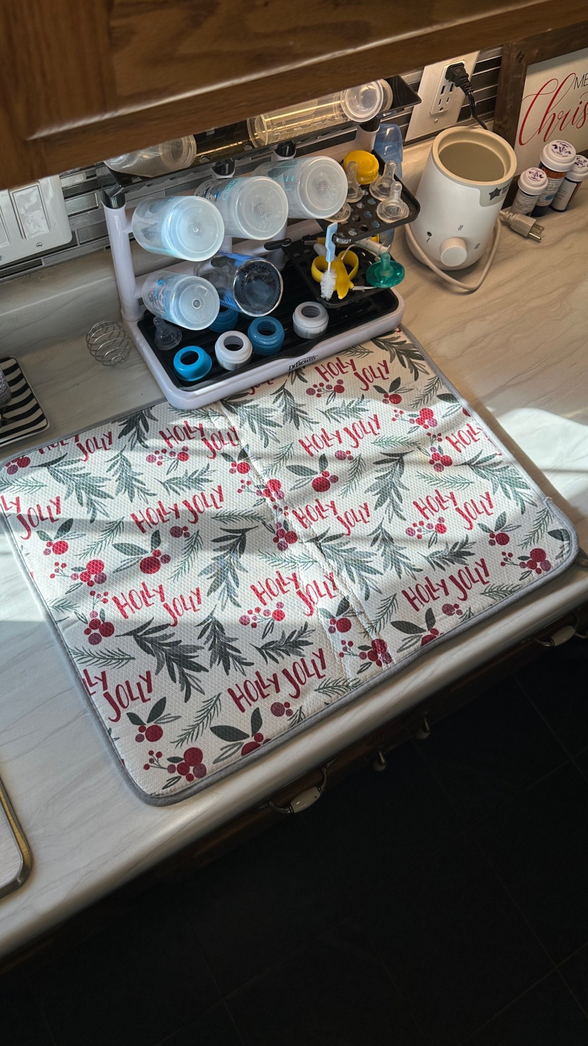 The perfect Christmas dish drying mat to make my tiny kitchen a little more festive 🥰🎄

#dishdryingmat #christmas #christmaskitchen #festive #festivekitchen #christmasdecor

#LTKFindsUnder50 #LTKHome #LTKSeasonal