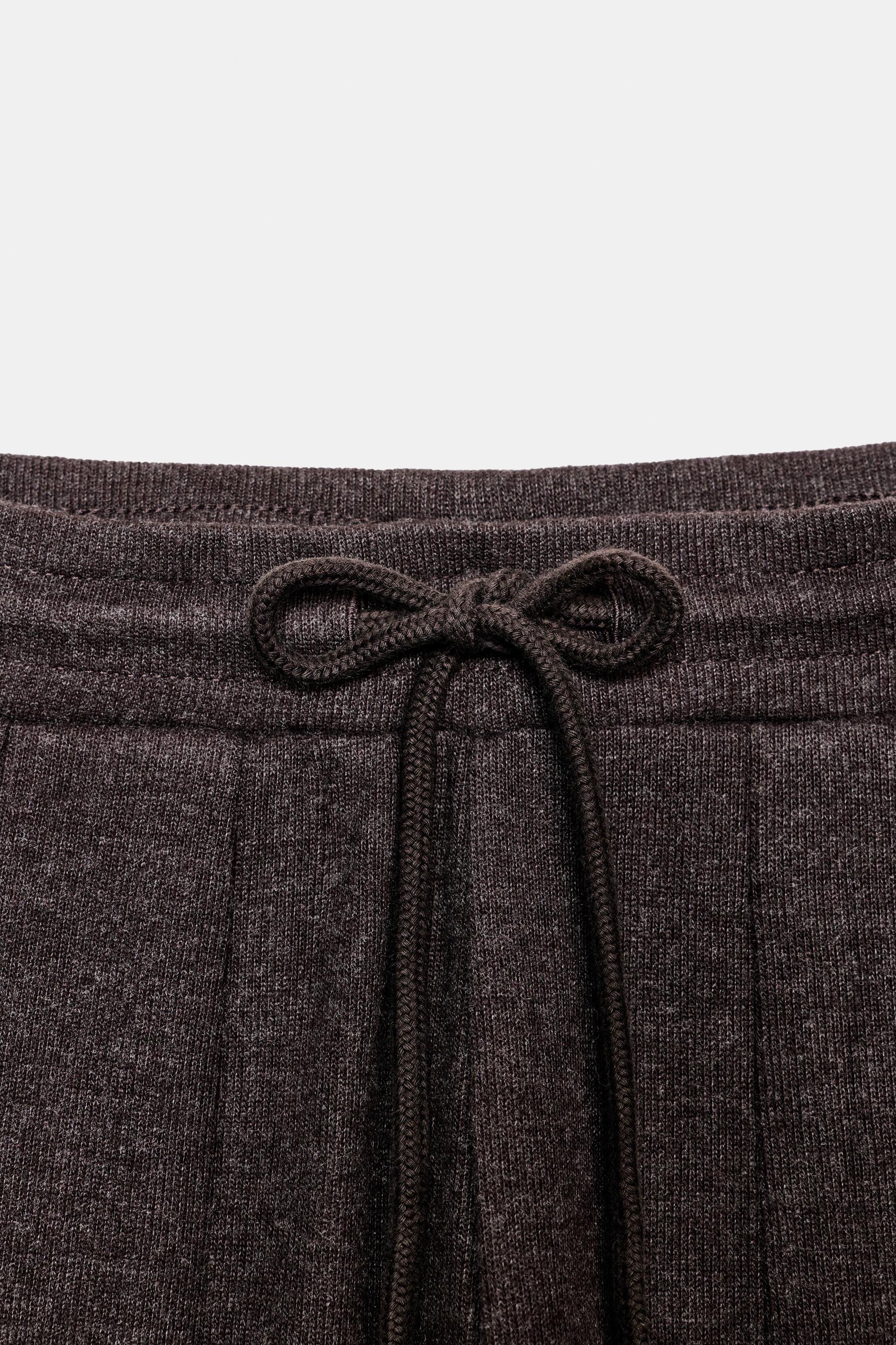 An enhanced experience.Check it out in the app.Open app | Zara Canada