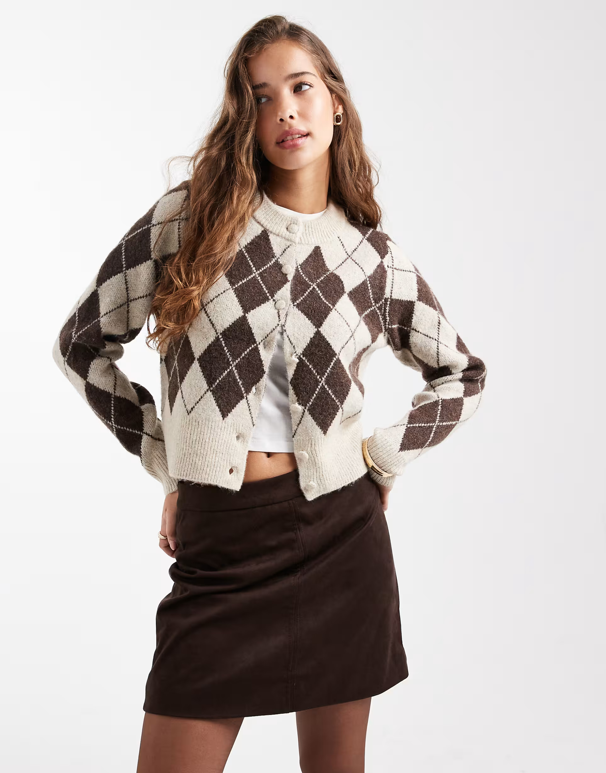 Vero Moda cropped knit cardigan in chocolate argyle plaid print | ASOS | ASOS (Global)