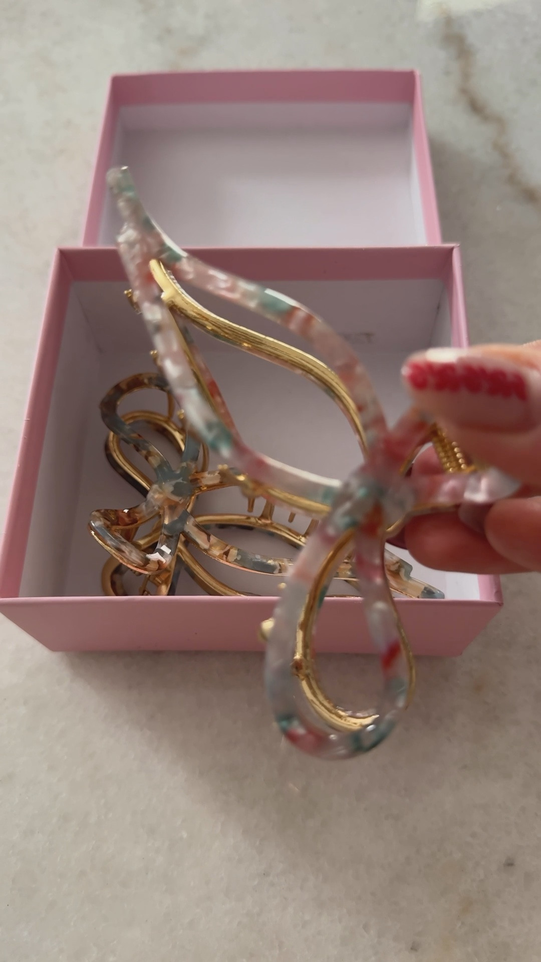 Metal bow hair claw clips 

#LTKFindsUnder50 #LTKGiftGuide #LTKCyberWeek