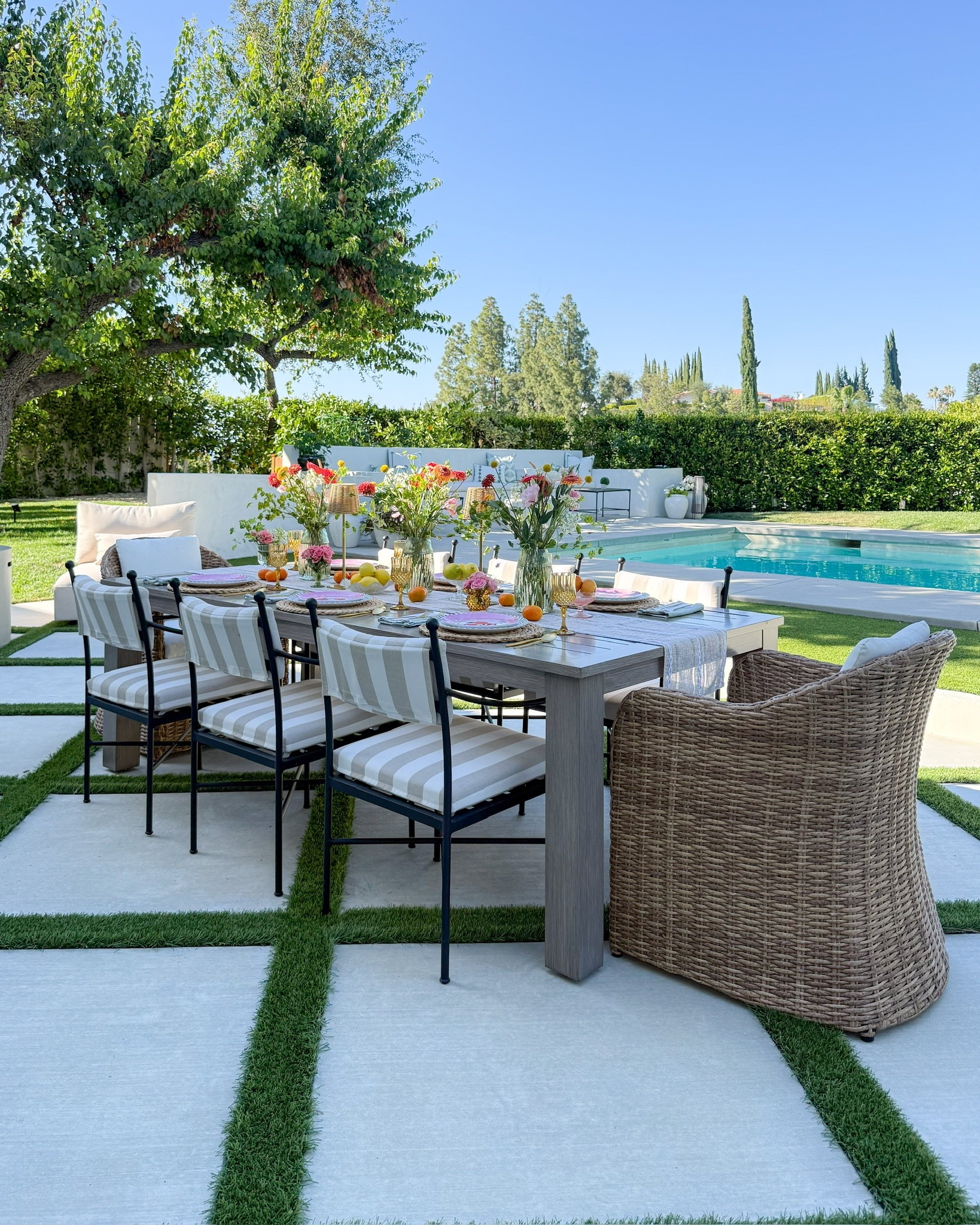Outdoor dining pieces that will make you want to eat outside all summer long! ☀️

#LTKHome #LTKSeasonal #LTKdayinmylife