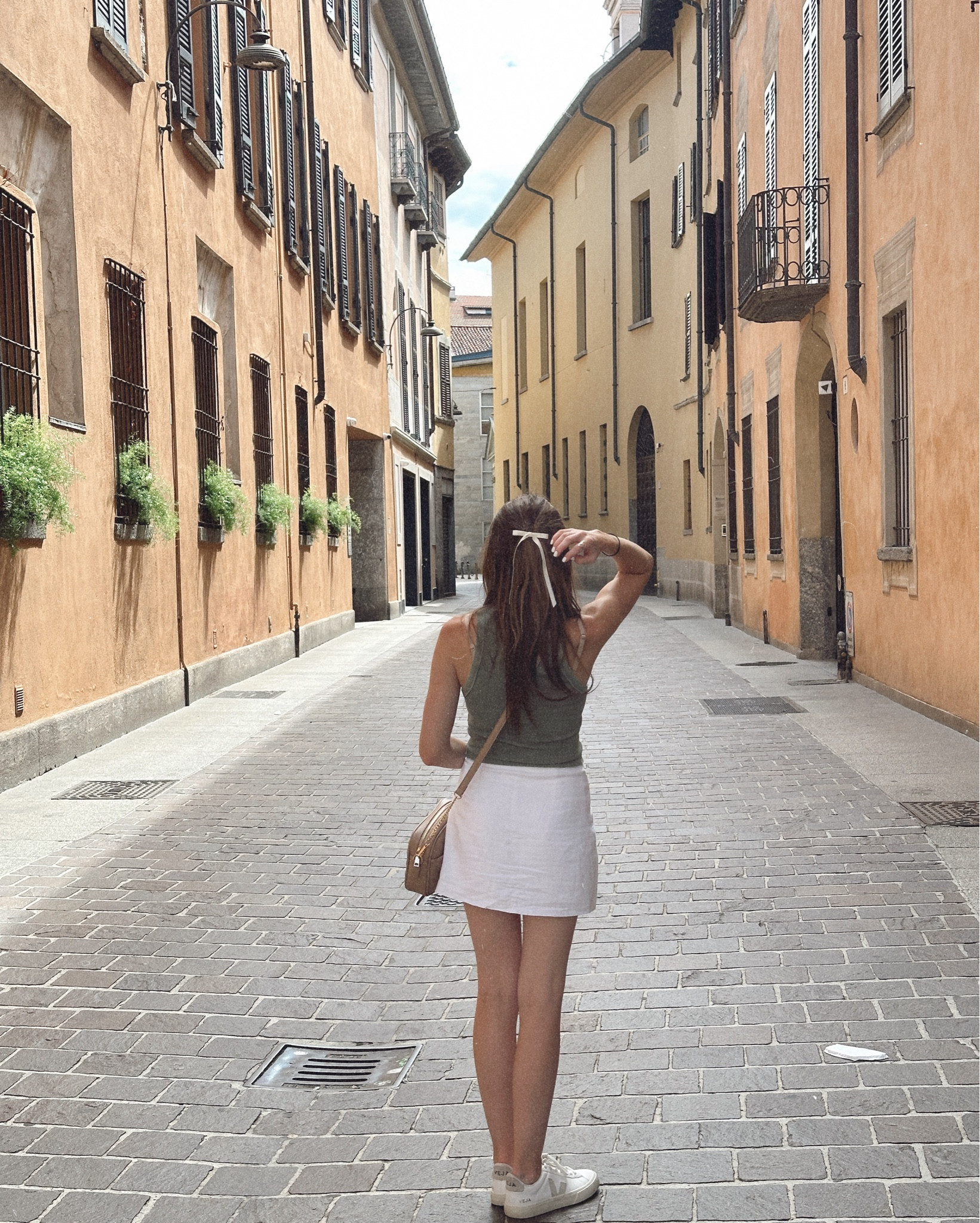 lake como // italy outfit 🇮🇹🤍

#LTKShoeCrush #LTKTravel #LTKStyleTip