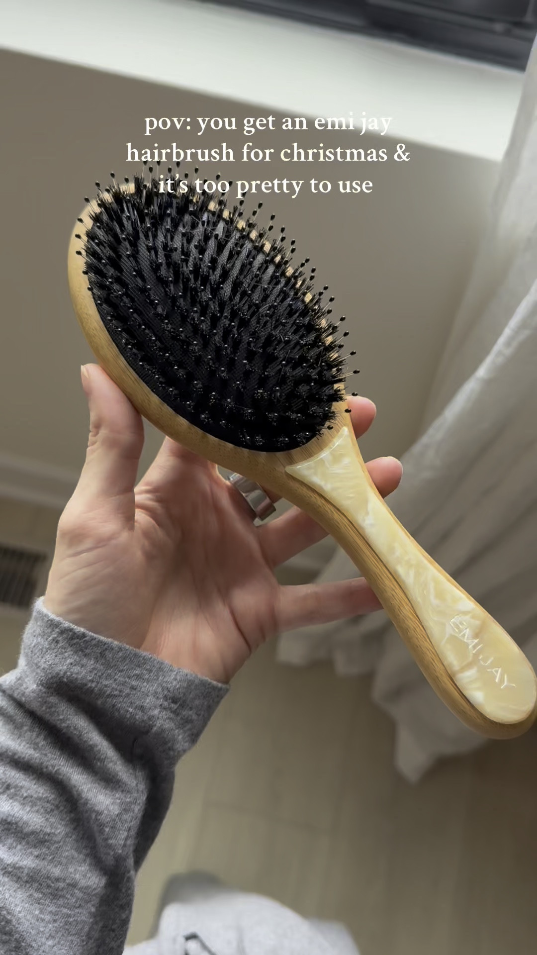 The most gorgeous brush 🤍🐚

#LTKStyleTip #LTKFindsUnder50 #LTKBeauty