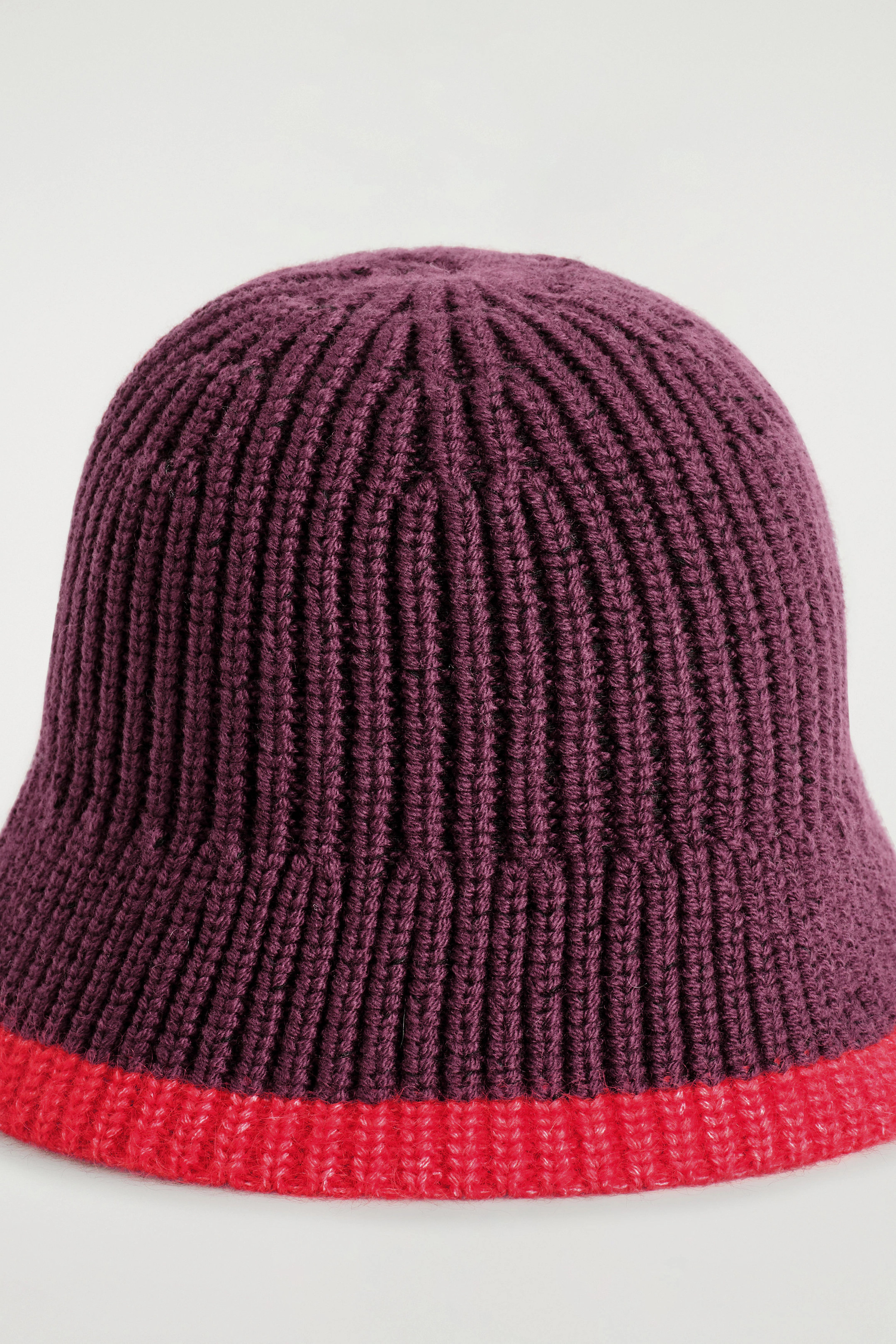 CONTRAST-TIPPED WOOL-MOHAIR BUCKET HAT - BURGUNDY / RED | COS AU | COS (AU)