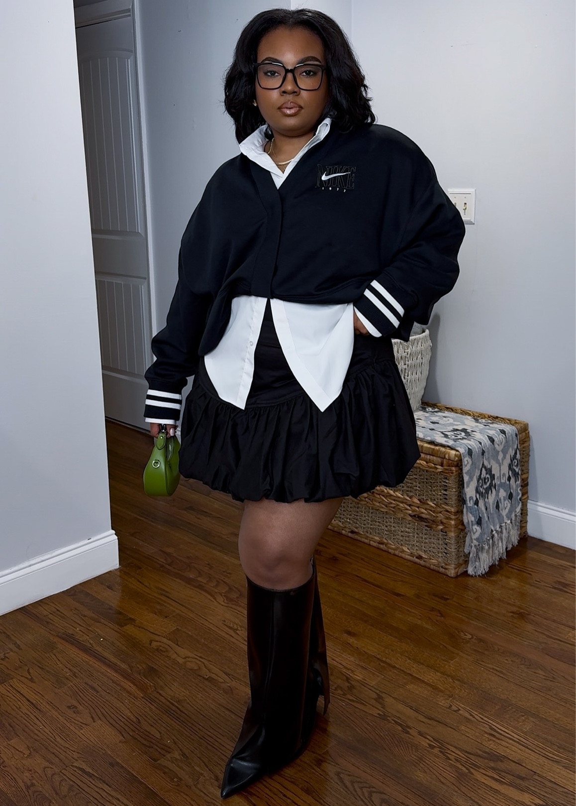 Casual + Feminine Aesthetic Mixing with this easy and comfortable outfit idea. 


#LTKWorkwear #LTKStyleTip #LTKMidsize